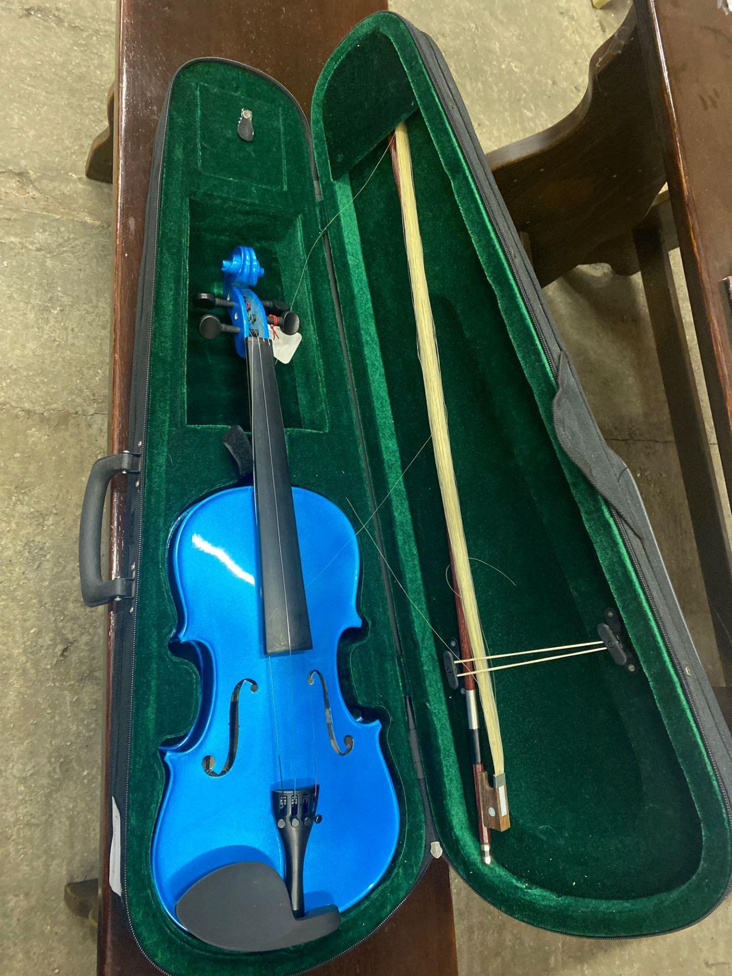 Baudelaire violin