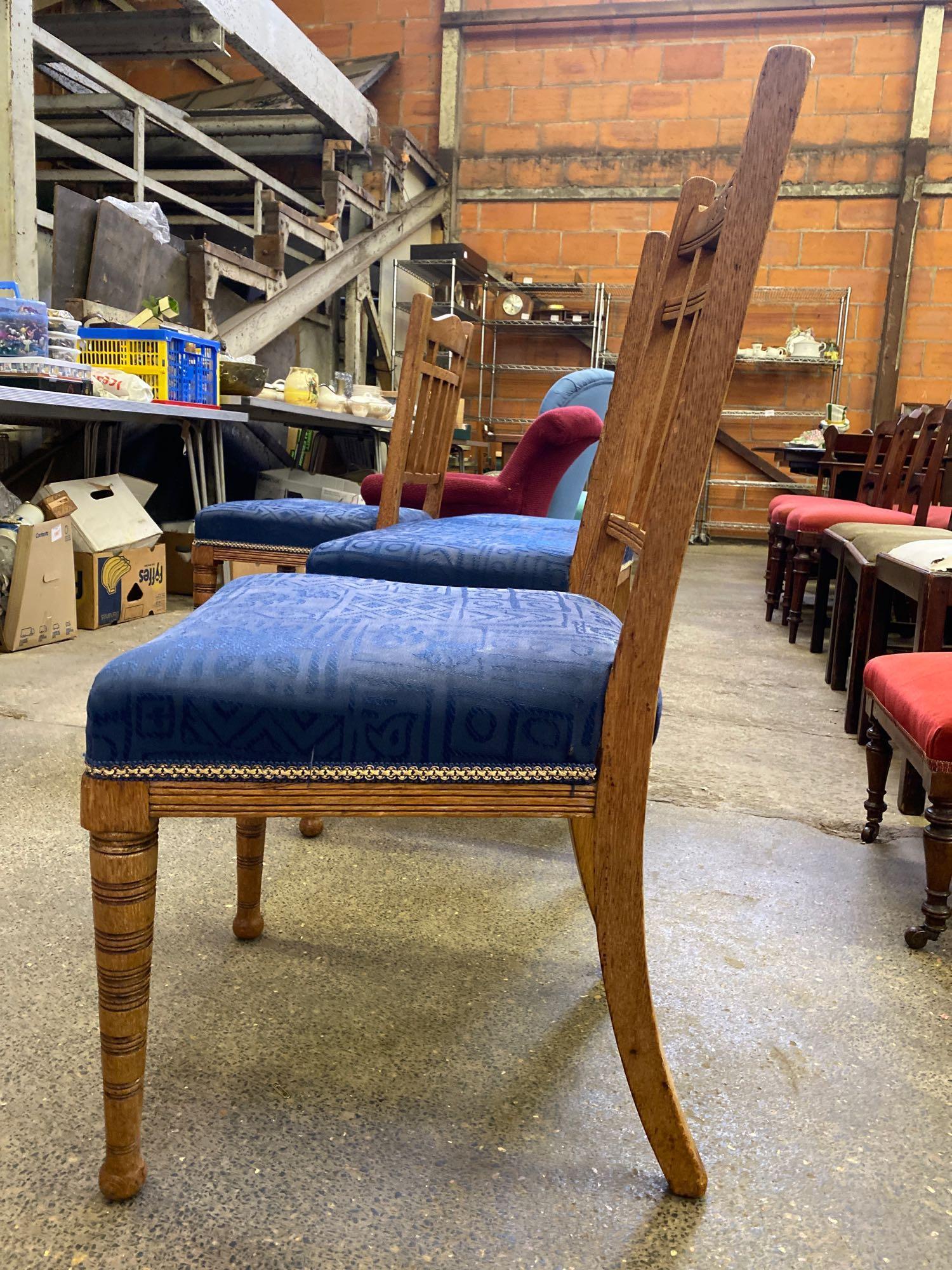 Four oak dining chairs - Image 7 of 10