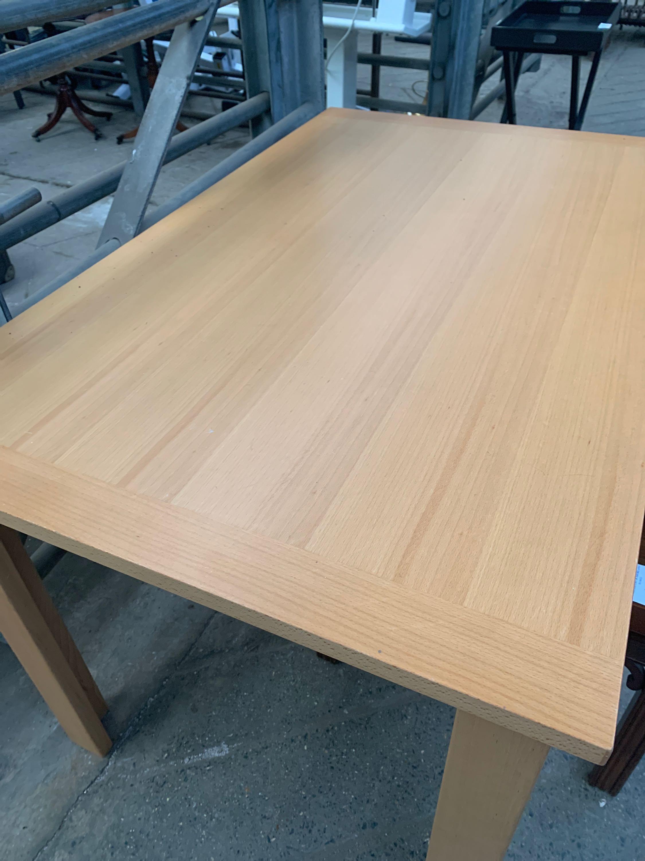 Beech laminate dining table - Image 4 of 4