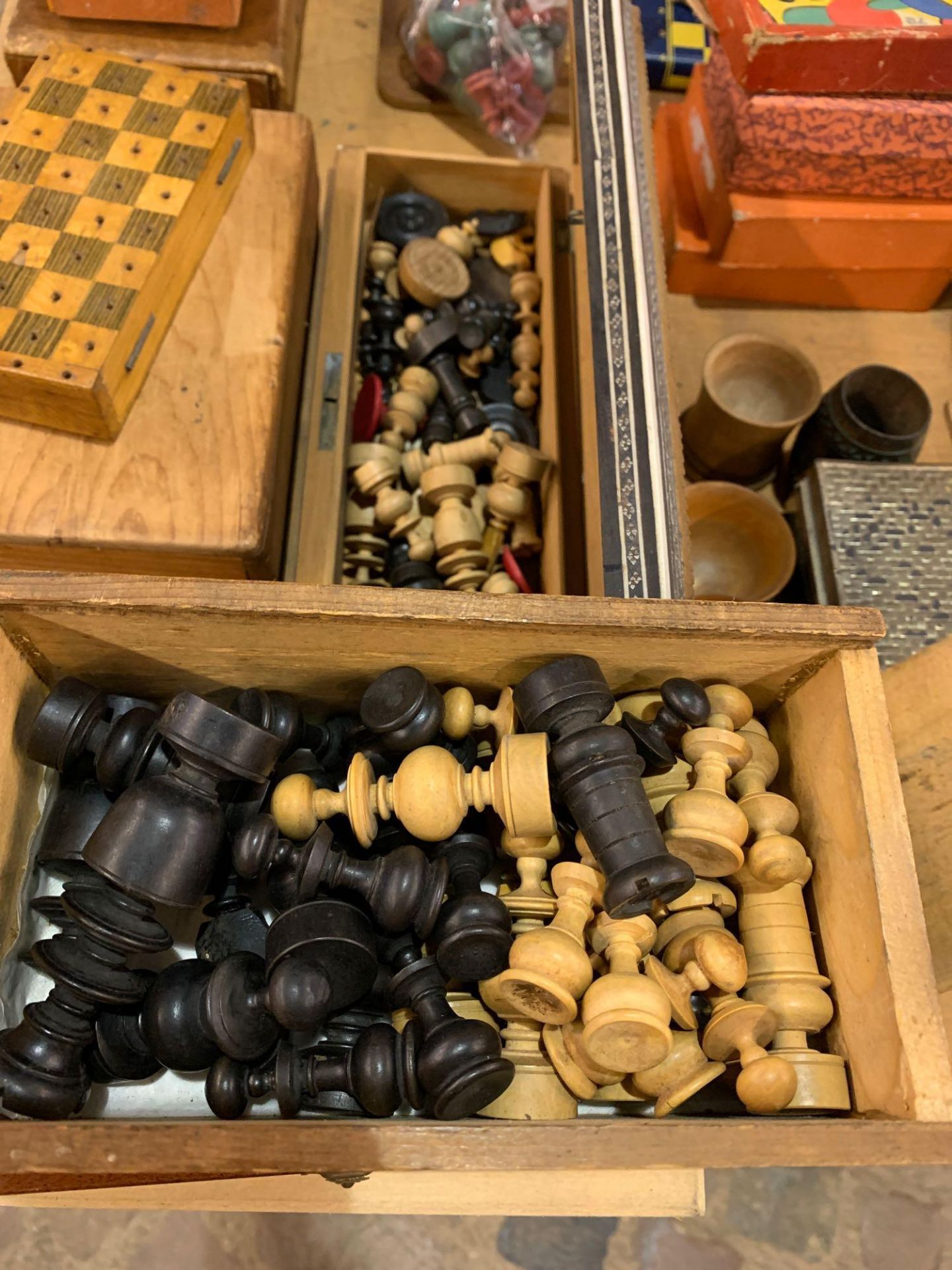 Quantity of wooden jigsaws, chess sets, draughts, dominoes and other gaming items - Bild 3 aus 7