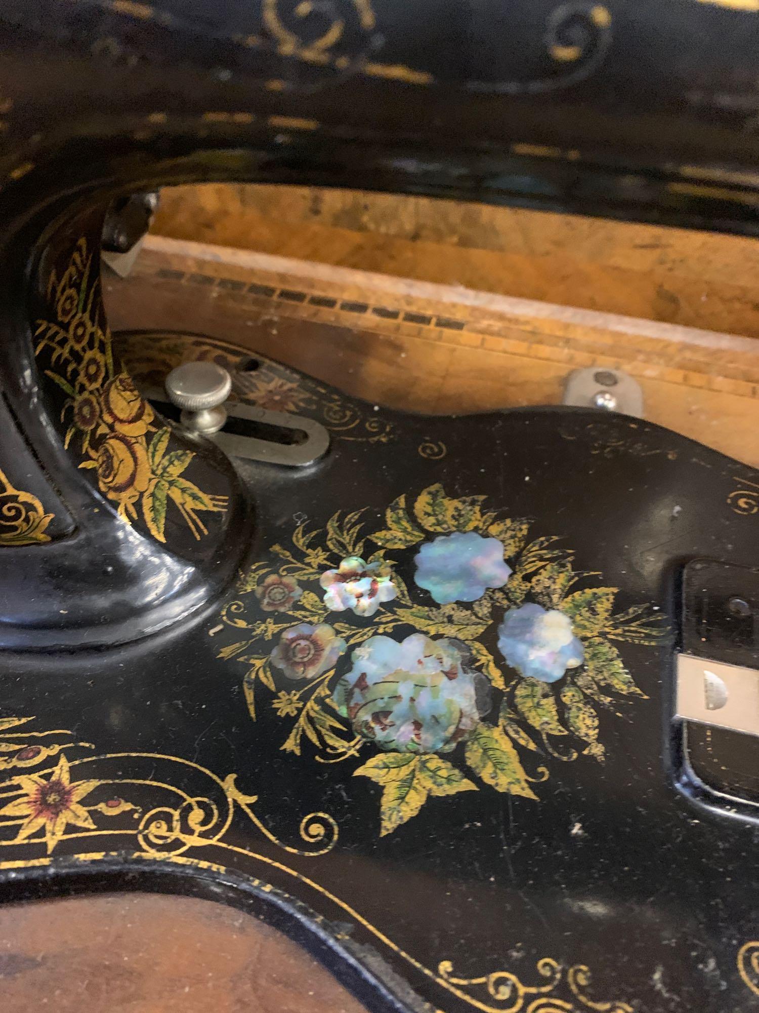 Manual sewing machine in walnut box decorated with parquetry - Image 2 of 6