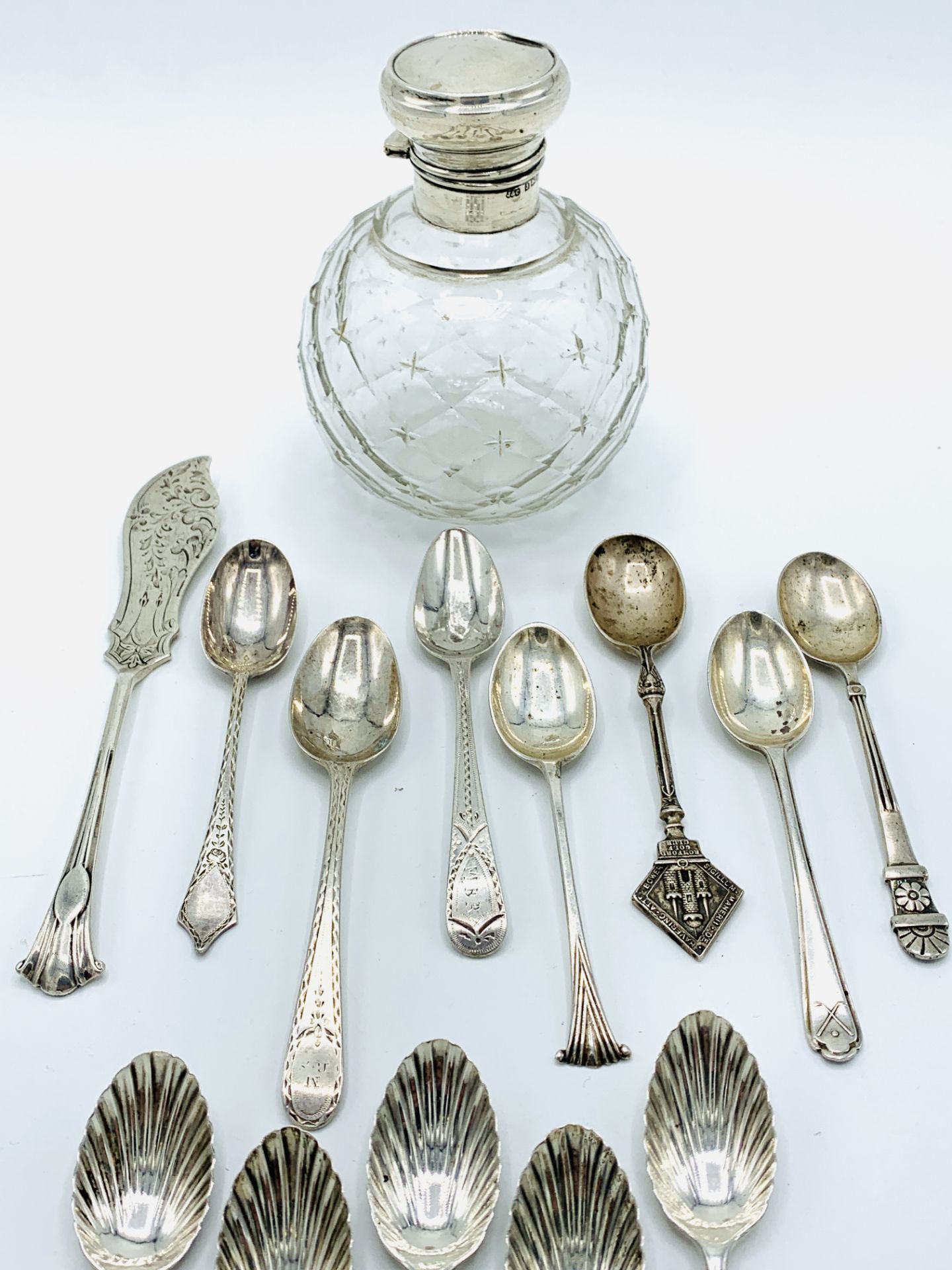 A quantity of silver teaspoons and other items - Image 3 of 3