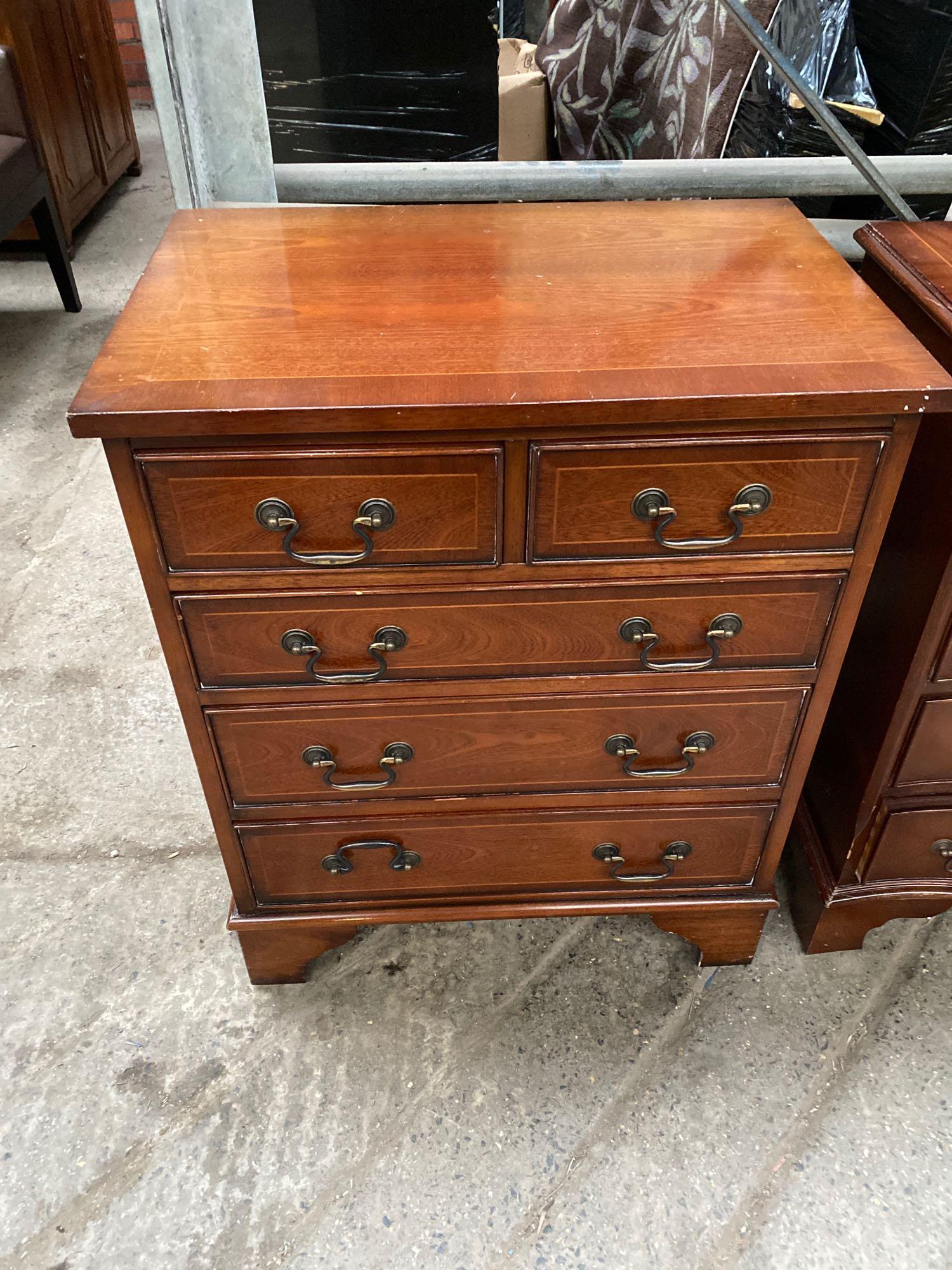 Mahogany chest of drawers