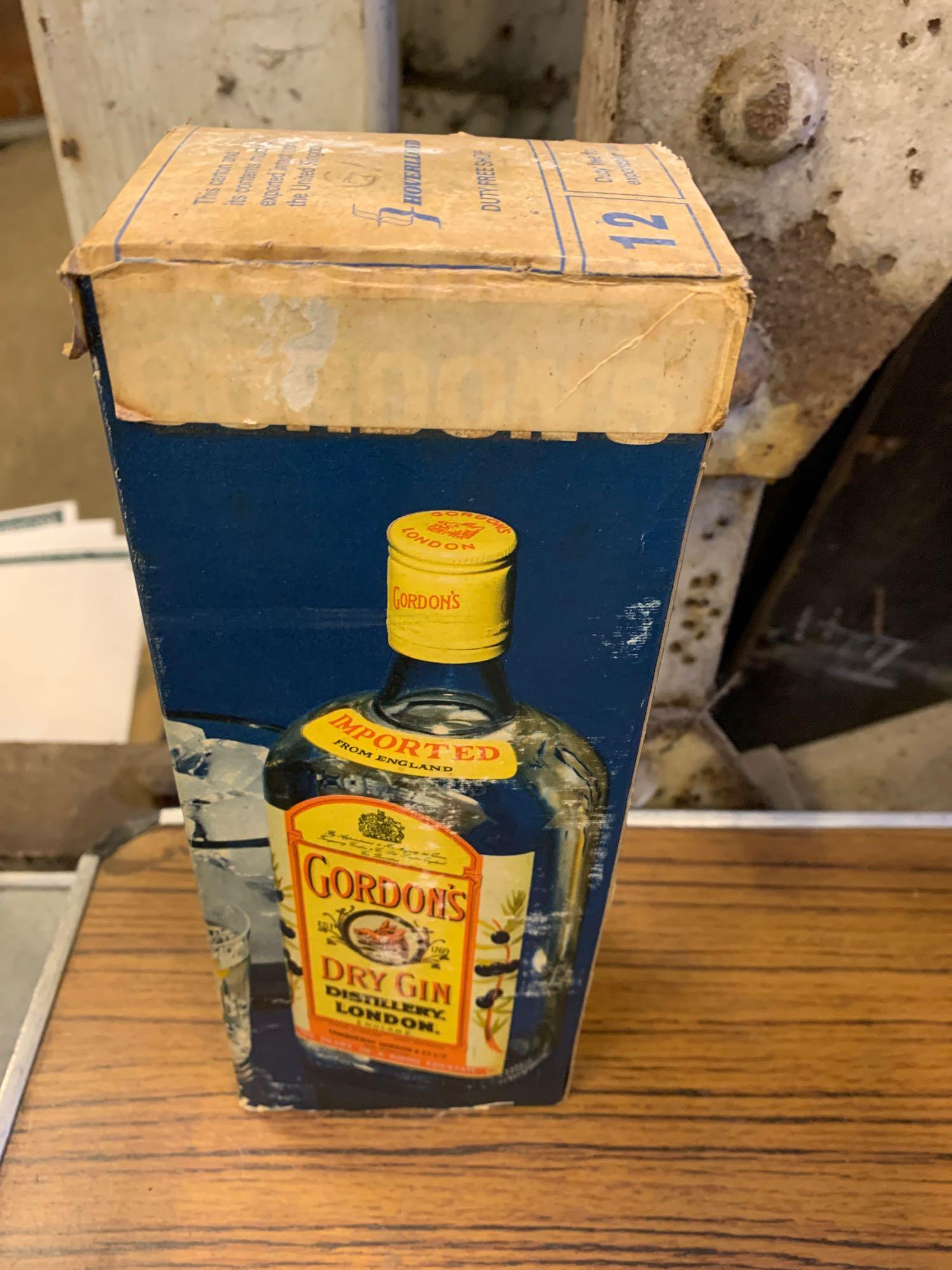 Unopened boxed 1970's Gordon's Dry Gin / Export - Image 3 of 3