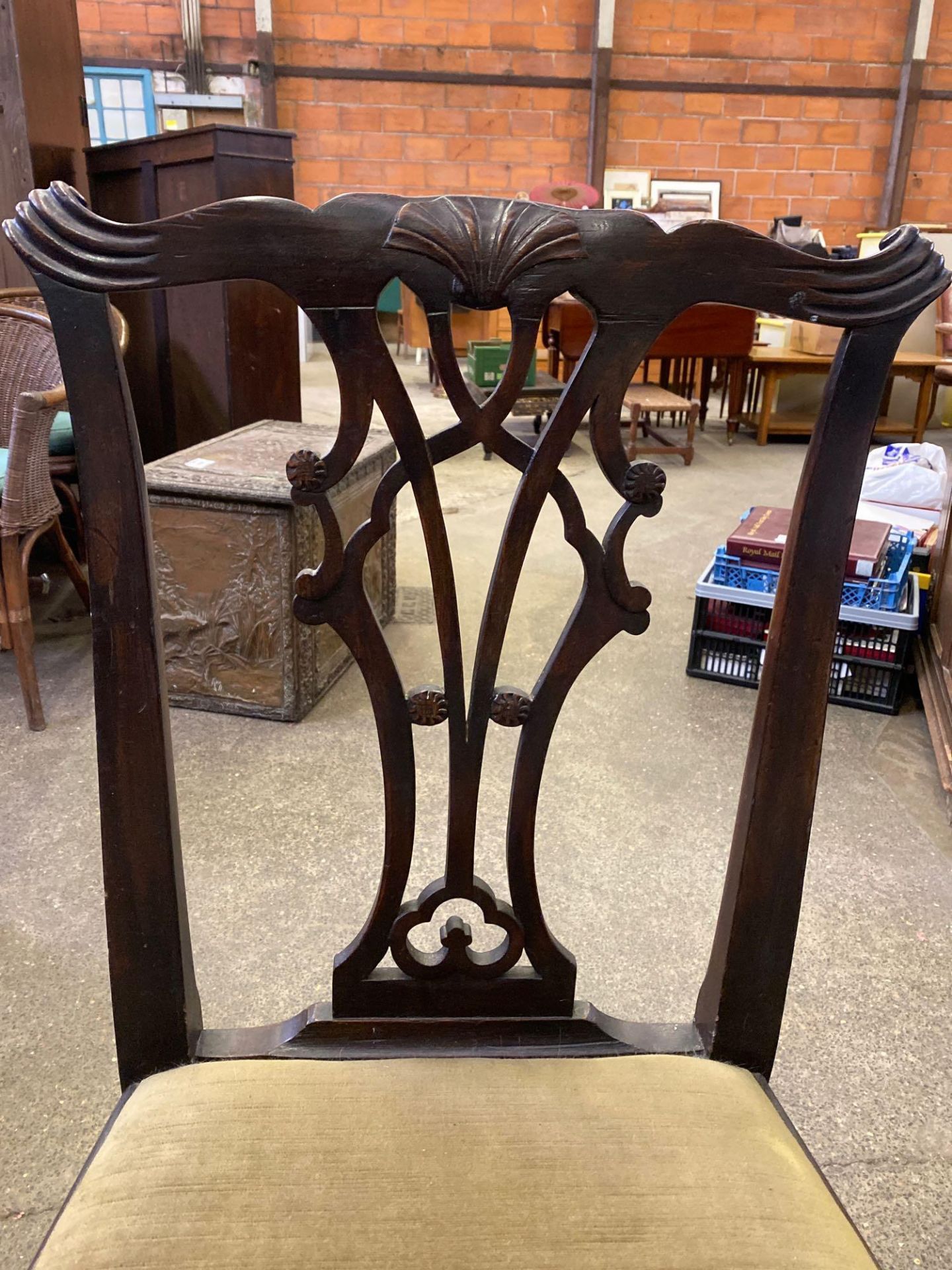 Set of six Georgian-style mahogany framed dining chairs - Bild 8 aus 12