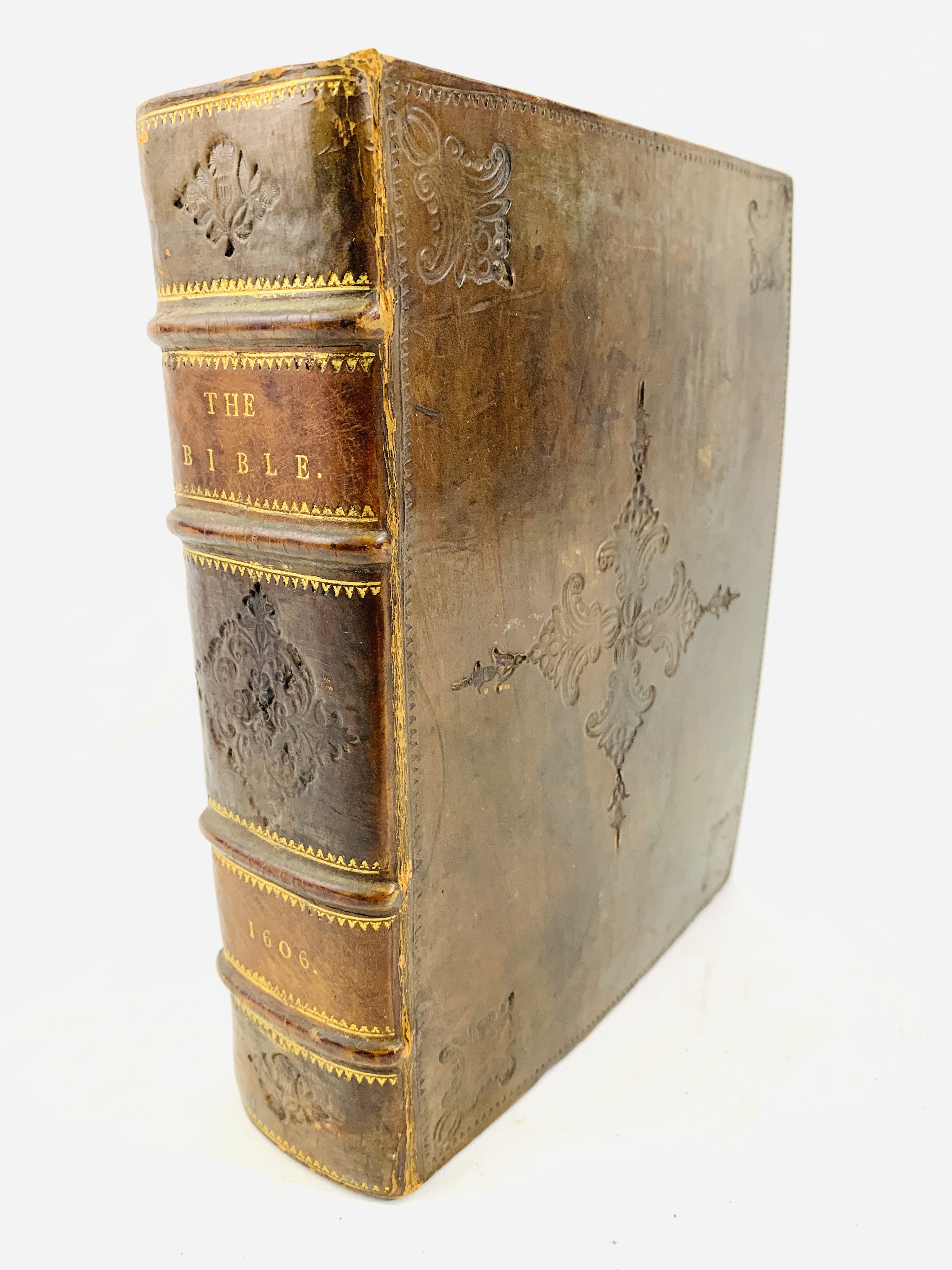 Geneva Bible dated 1606, in 19th century full leather binding
