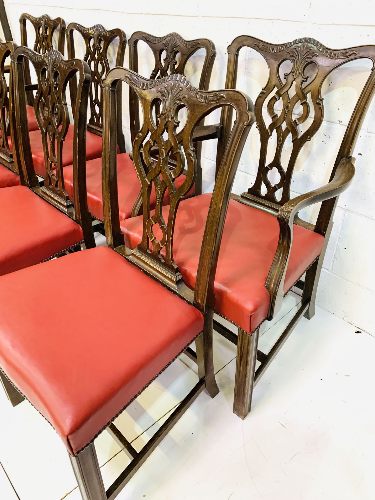 Set of eight (6 + 2) Georgian style dining chairs - Image 3 of 6