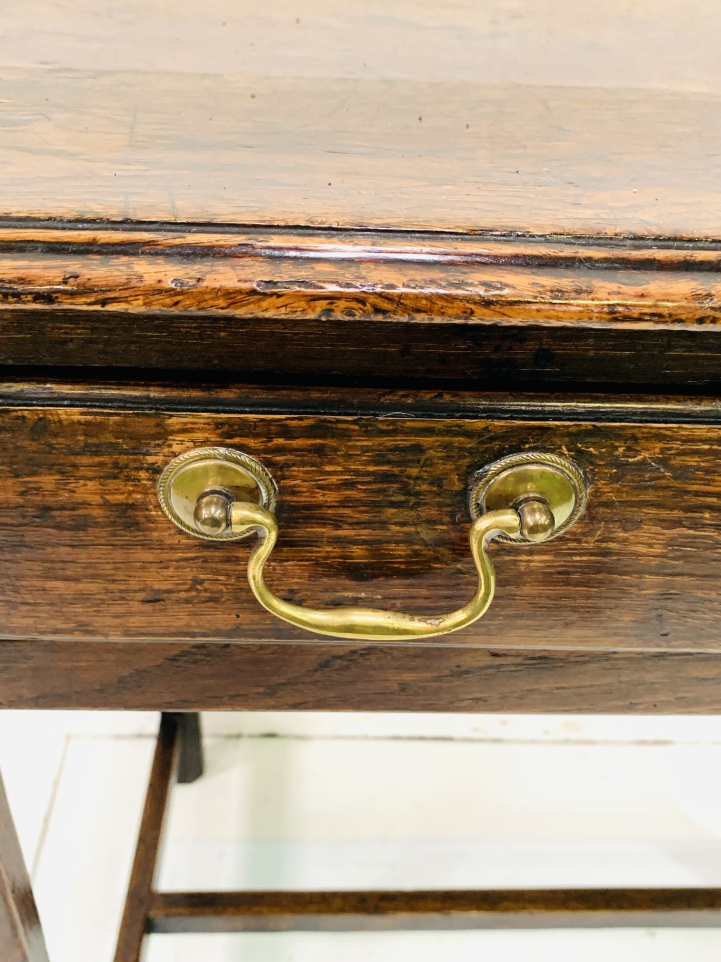 Georgian oak side table - Image 6 of 7