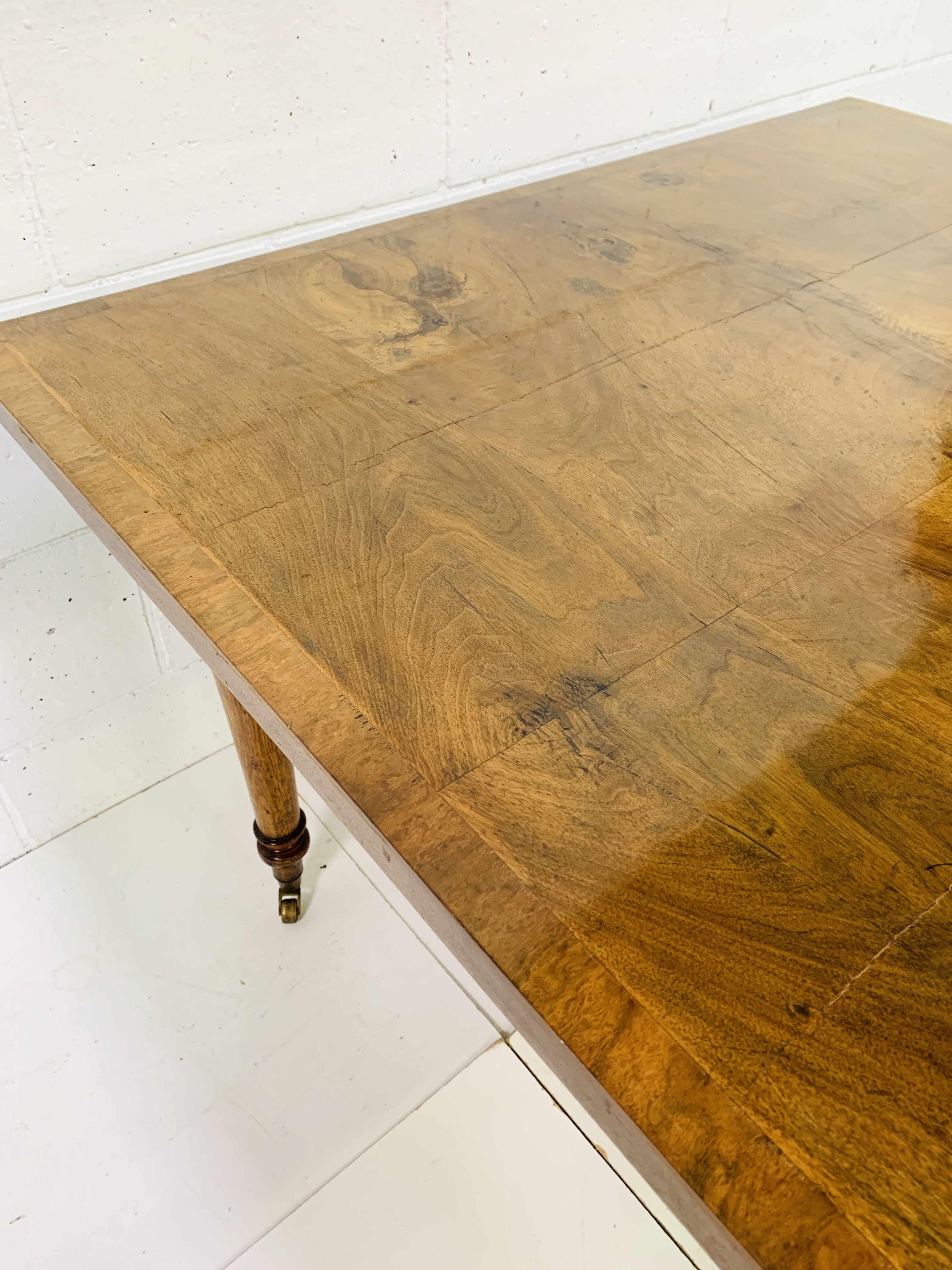 Mahogany extendable dining table - Image 6 of 7