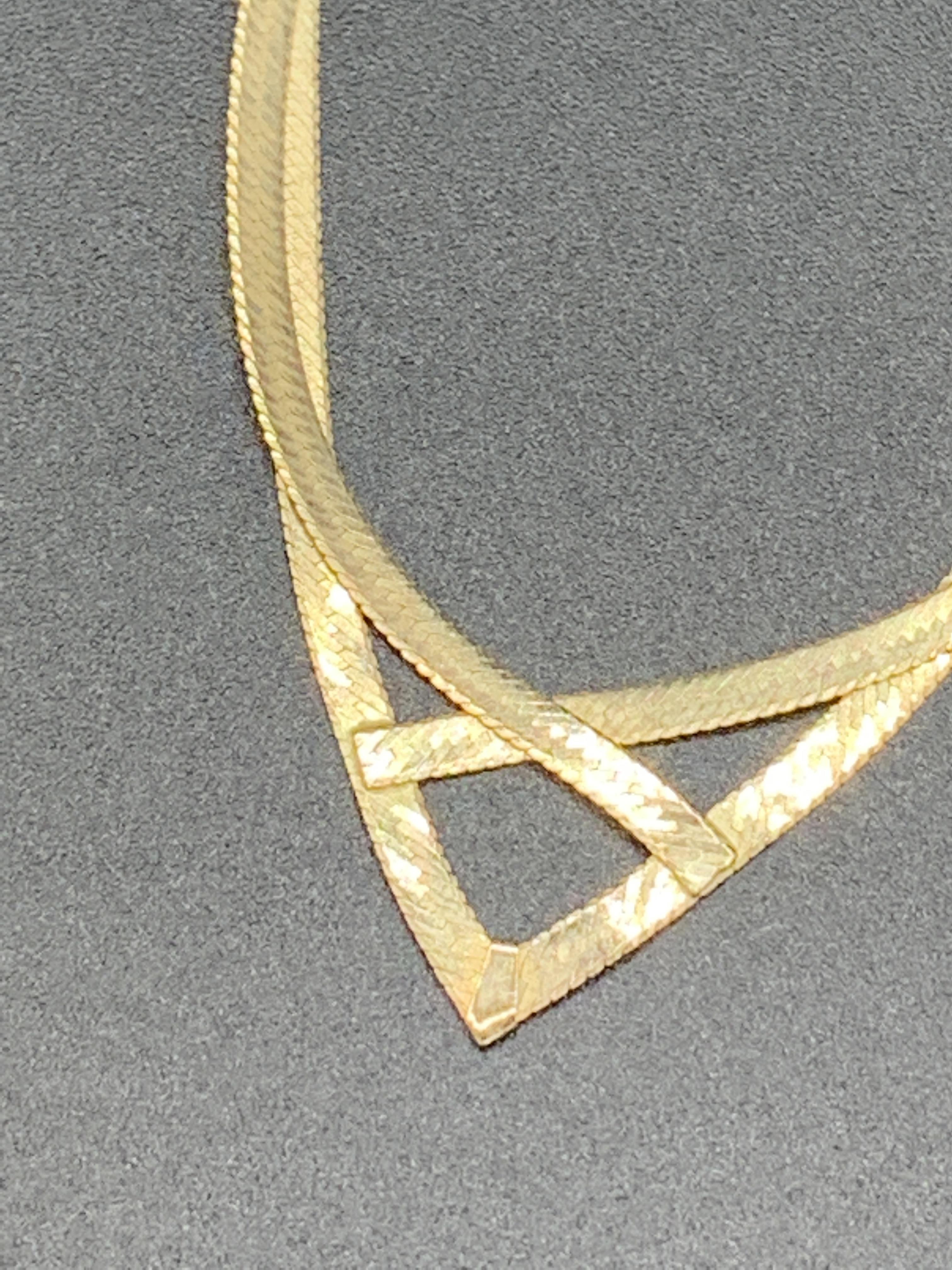 Three 9ct gold necklaces - Image 5 of 5