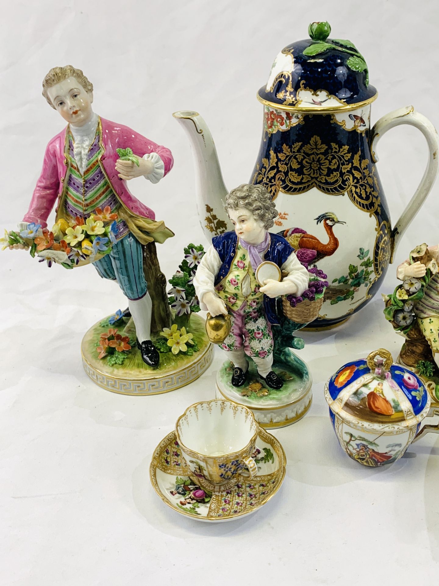 A collection of continental porcelain - Image 5 of 5