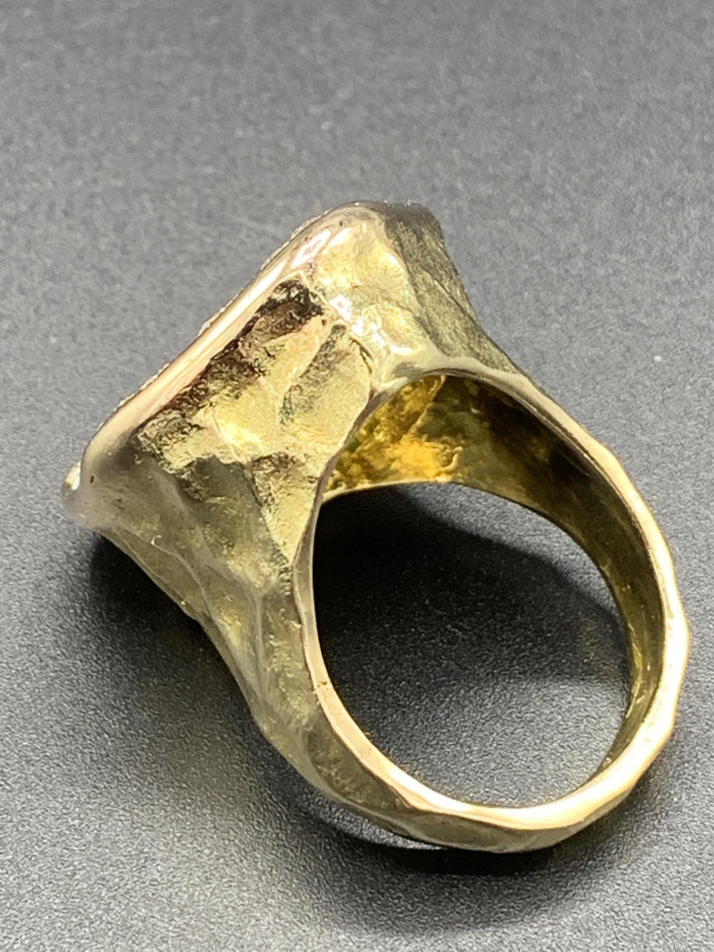 14ct gold statement ring - Image 2 of 4