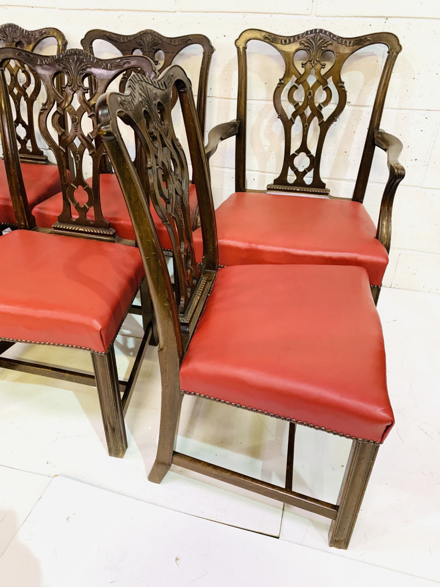 Set of eight (6 + 2) Georgian style dining chairs - Image 5 of 6