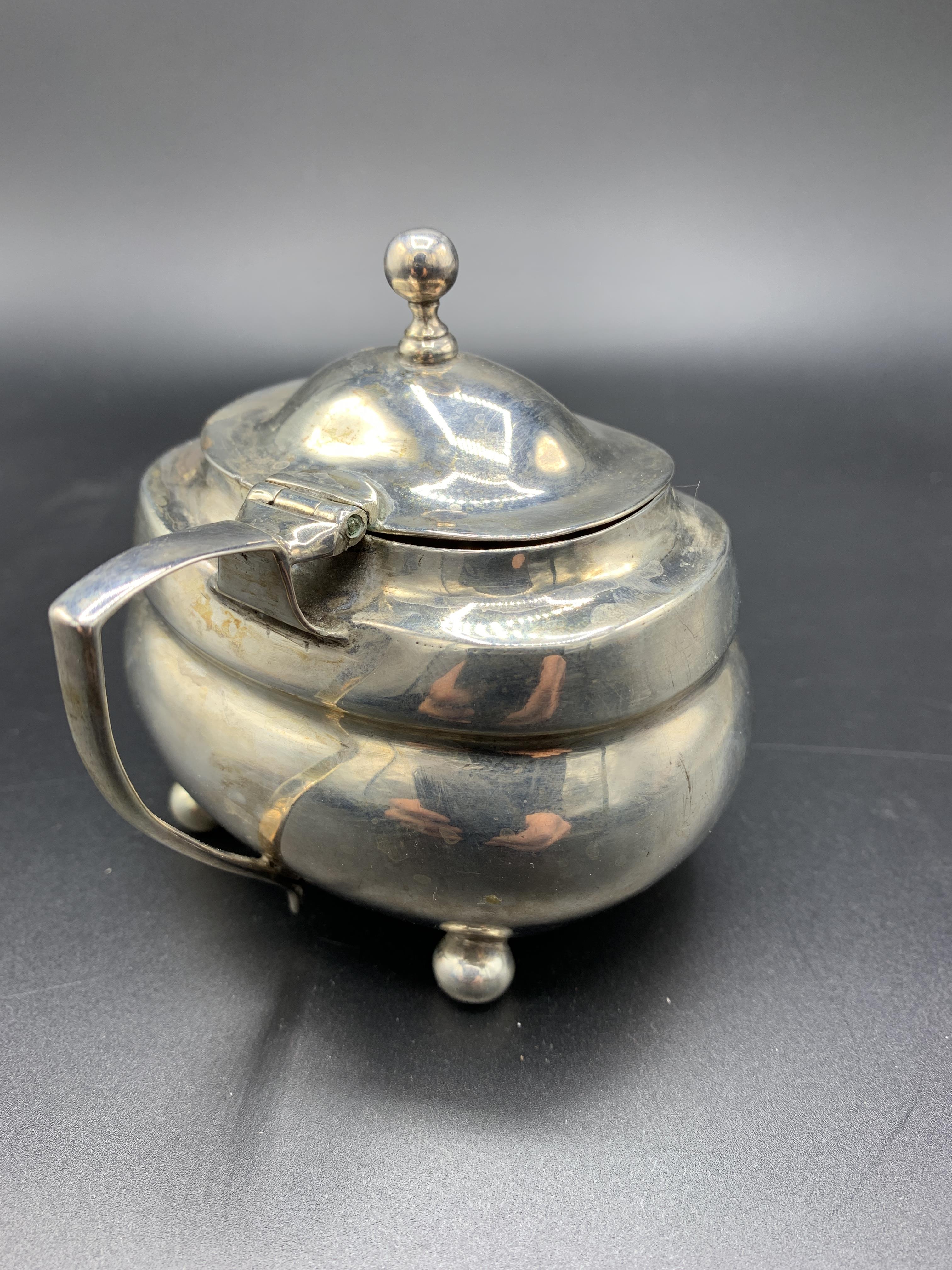 Georgian hallmarked silver lidded pot - Image 3 of 4