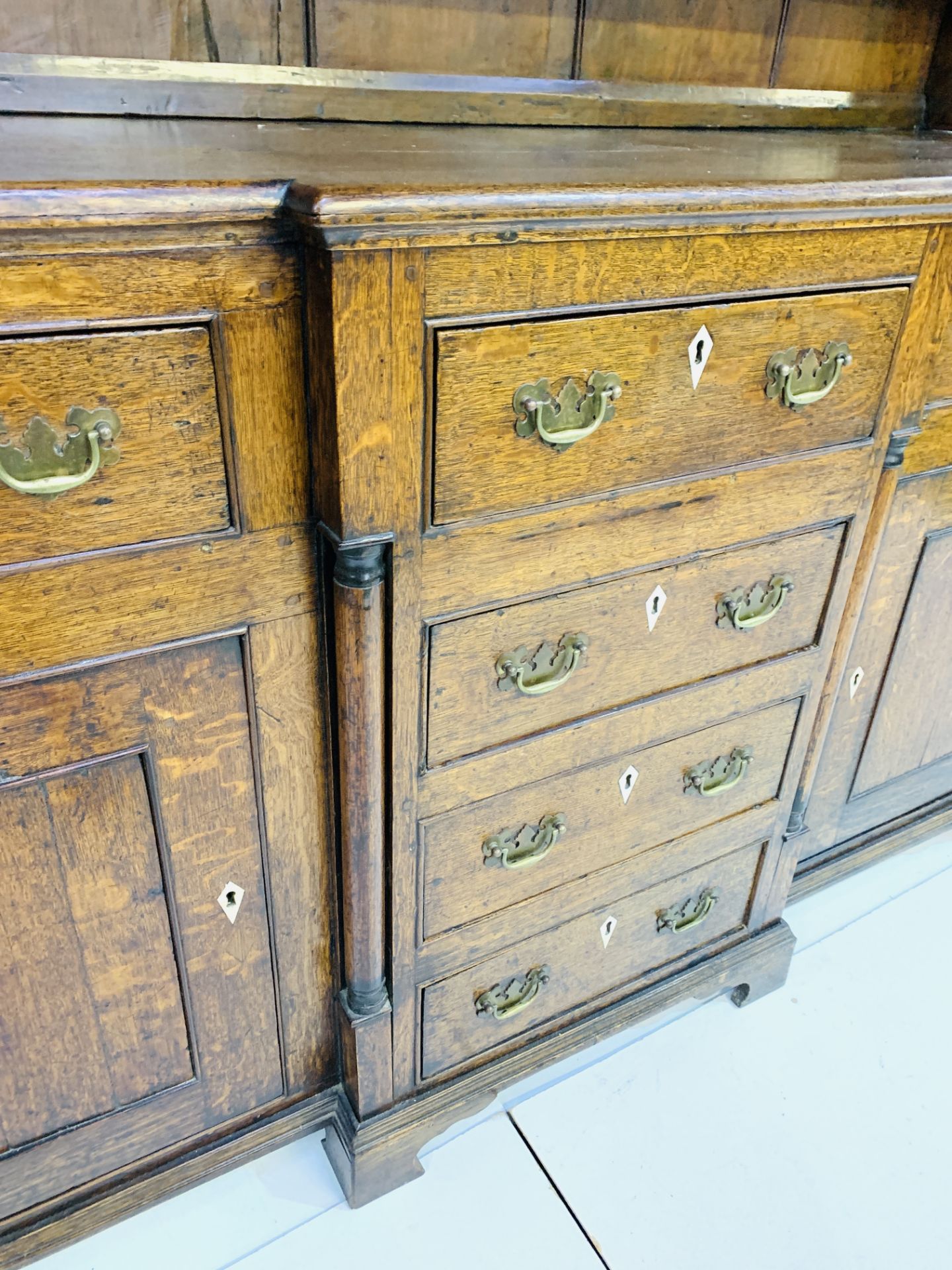 Georgian oak breakfront dresser - Image 10 of 12