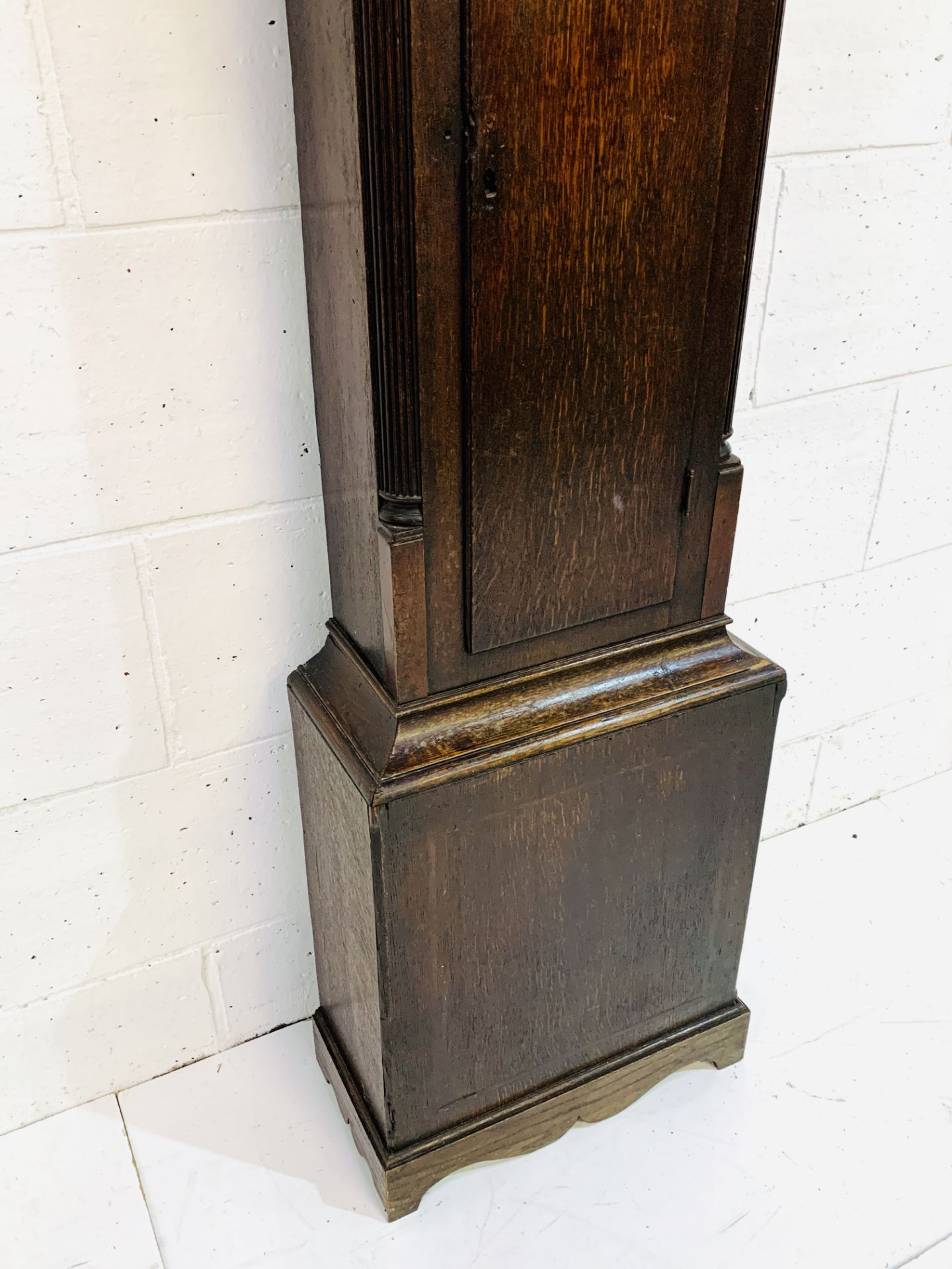 Early to mid-eighteenth century mahogany long case clock with brass face engraved R Maddock, Leek, - Image 5 of 8