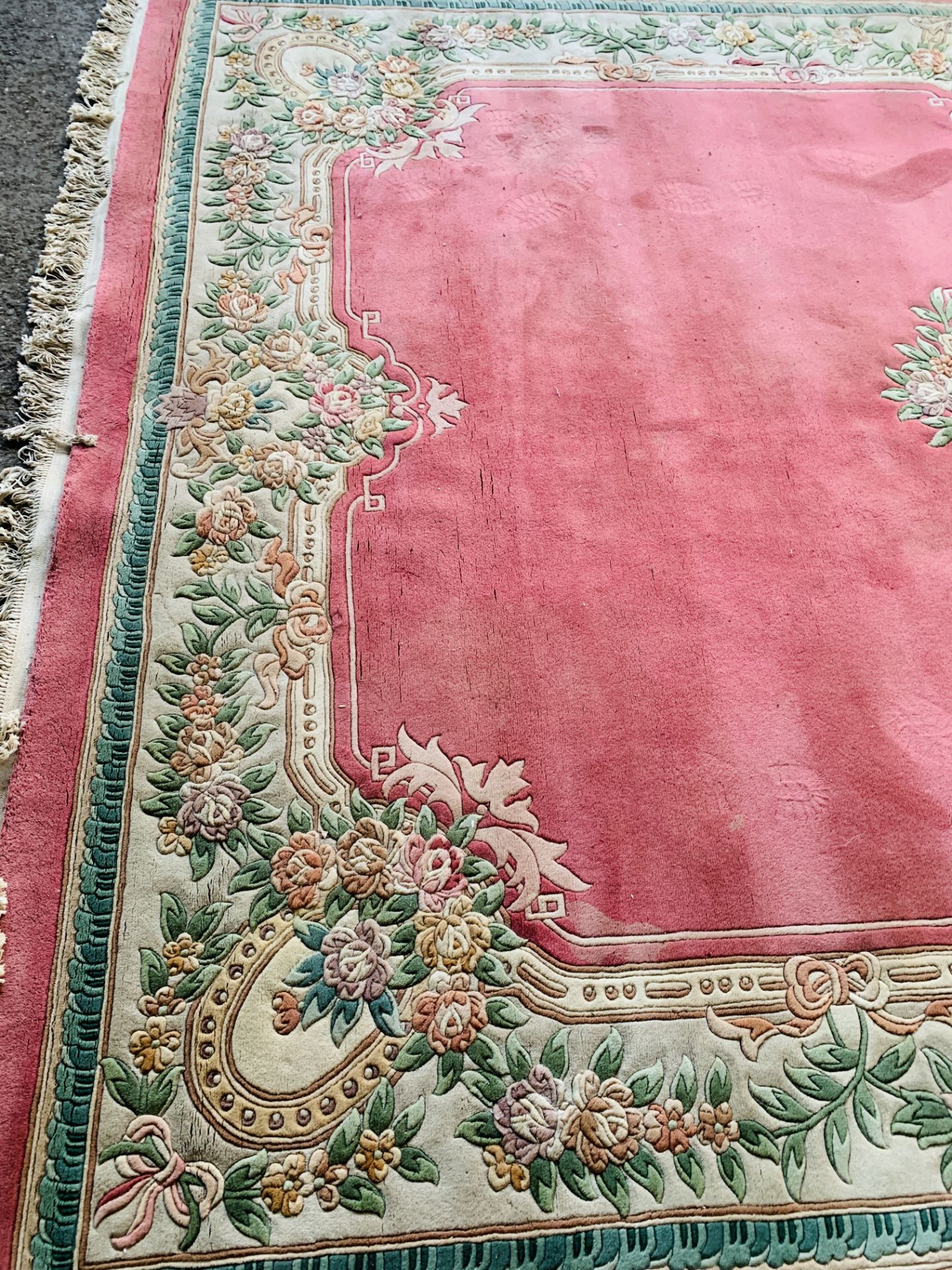 Large Chinese style pink ground carpet - Image 2 of 4