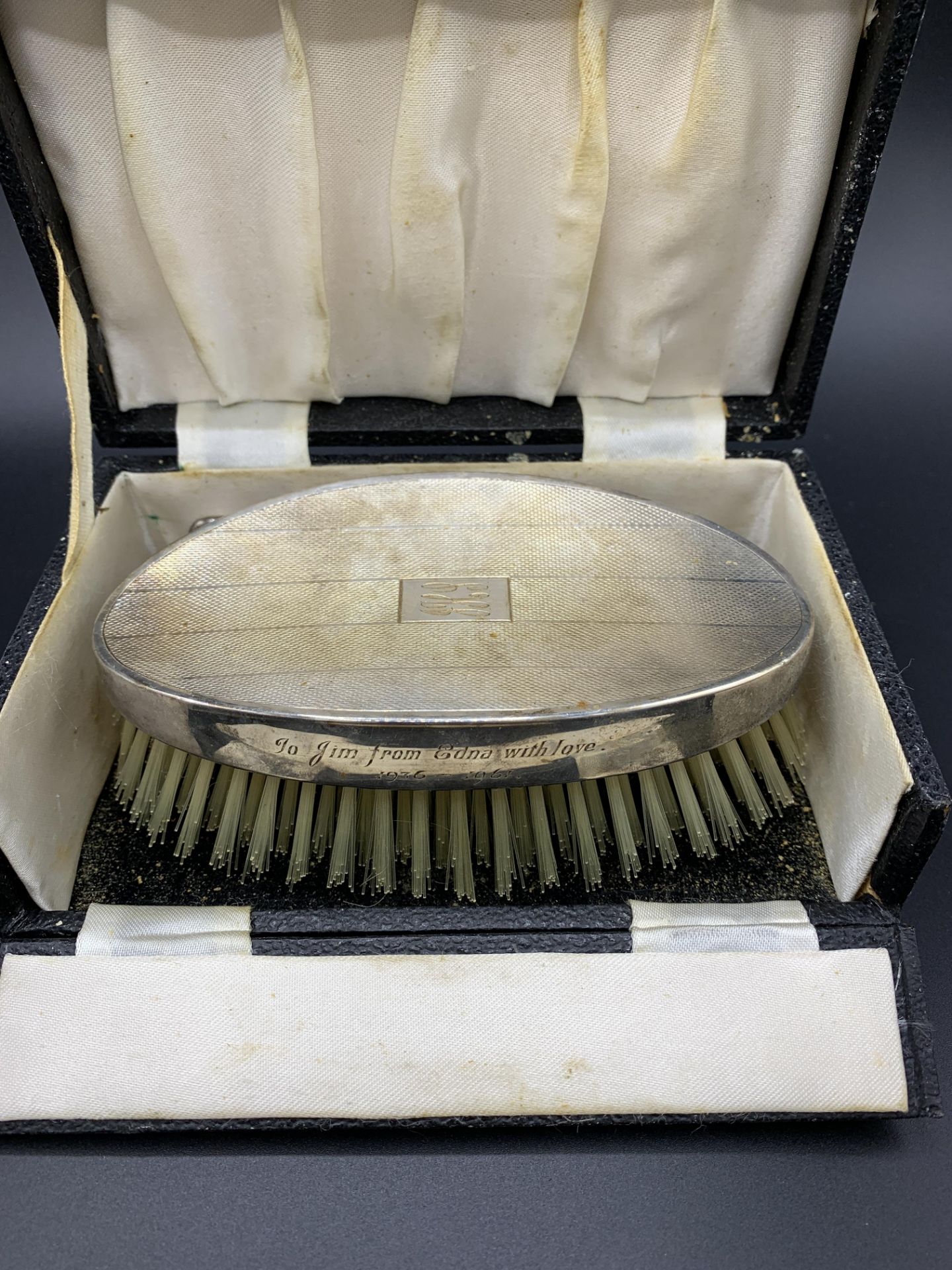 Hallmarked silver backed hairbrush and comb set and other items - Bild 3 aus 3