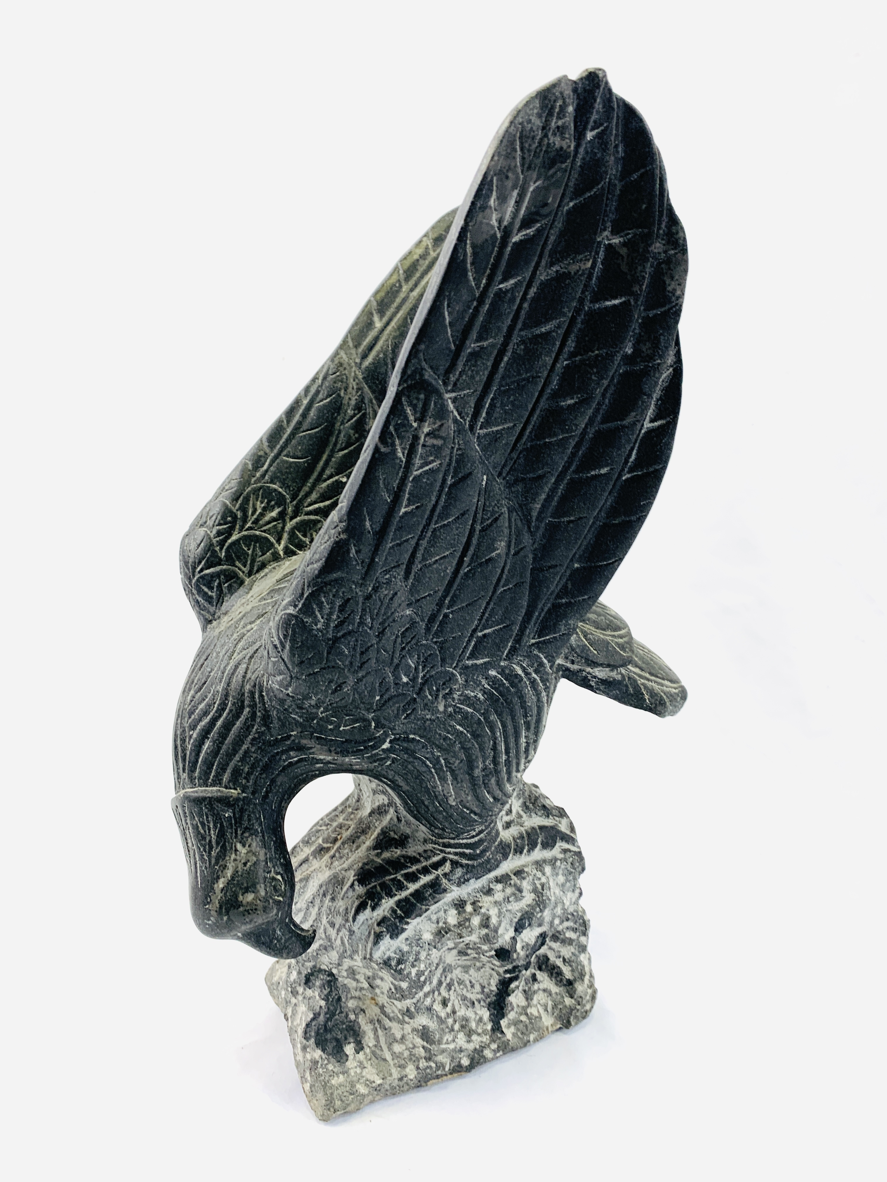 A stone eagle - Image 4 of 6