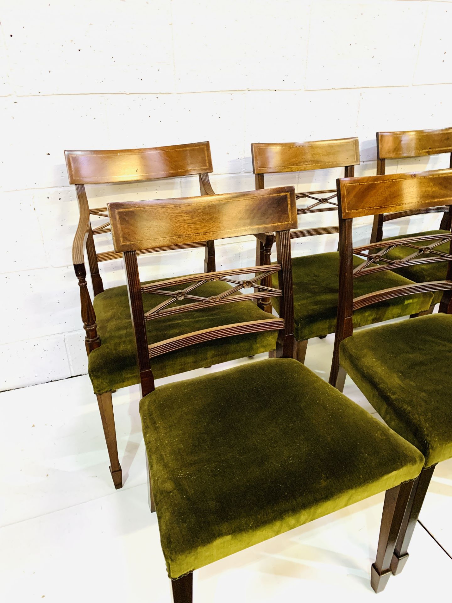 Set of eight Edwardian mahogany reeded ladder back chairs - Image 4 of 8