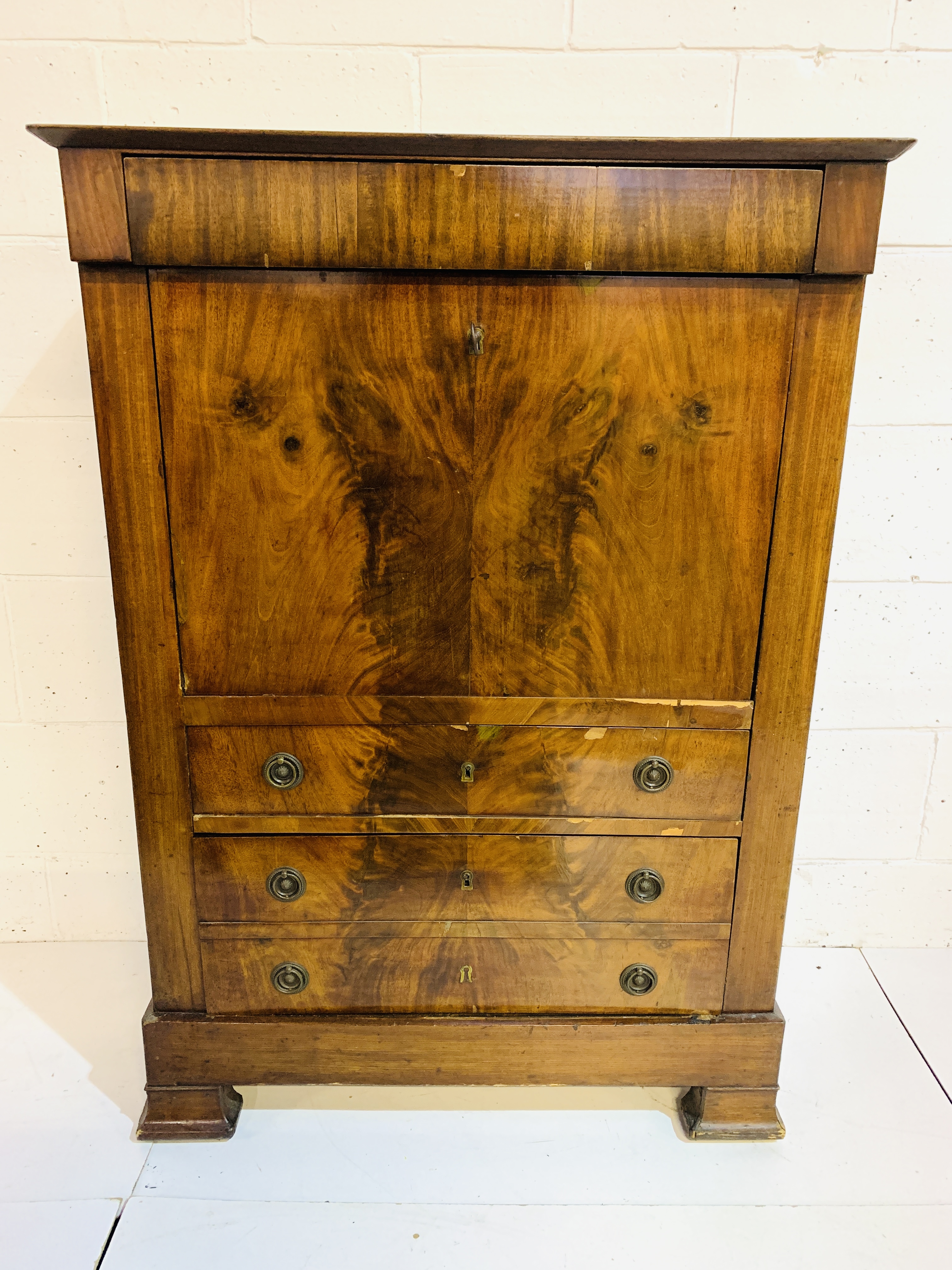 Flame mahogany veneer secretaire