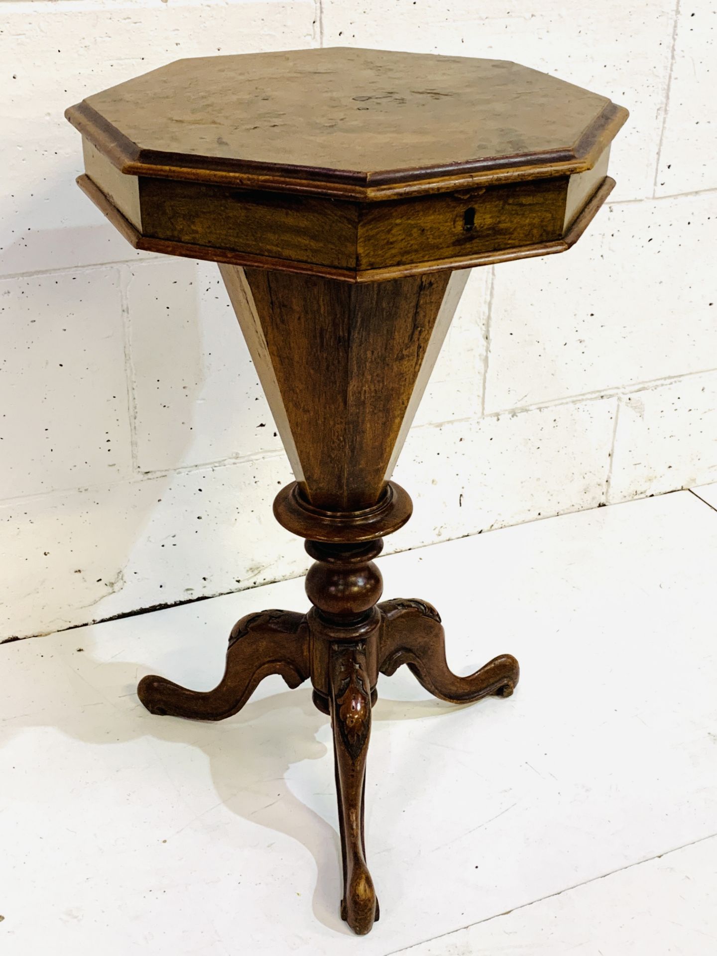 Walnut and mahogany sewing table - Image 3 of 6