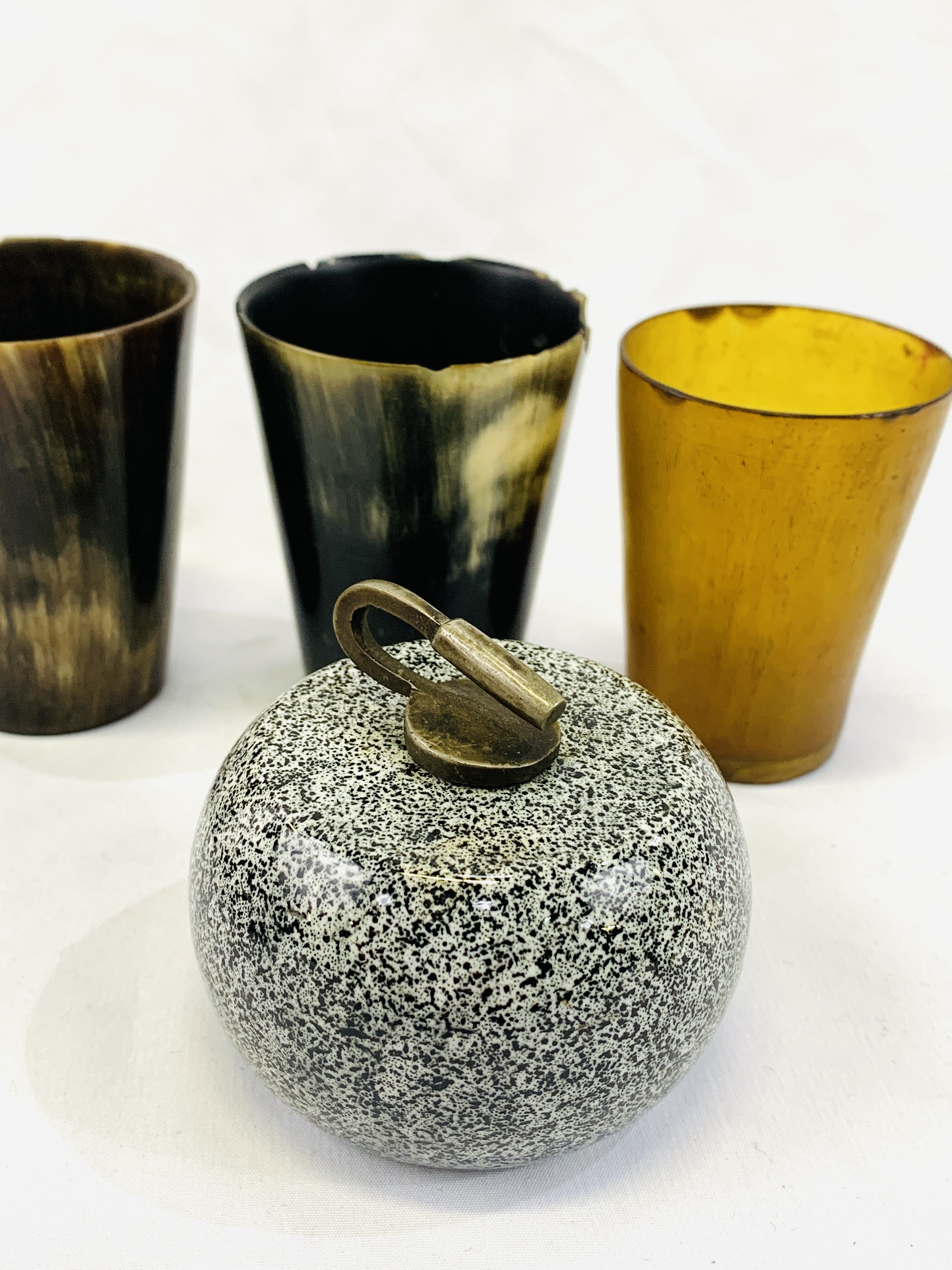 Four horn beakers and other items - Image 6 of 7