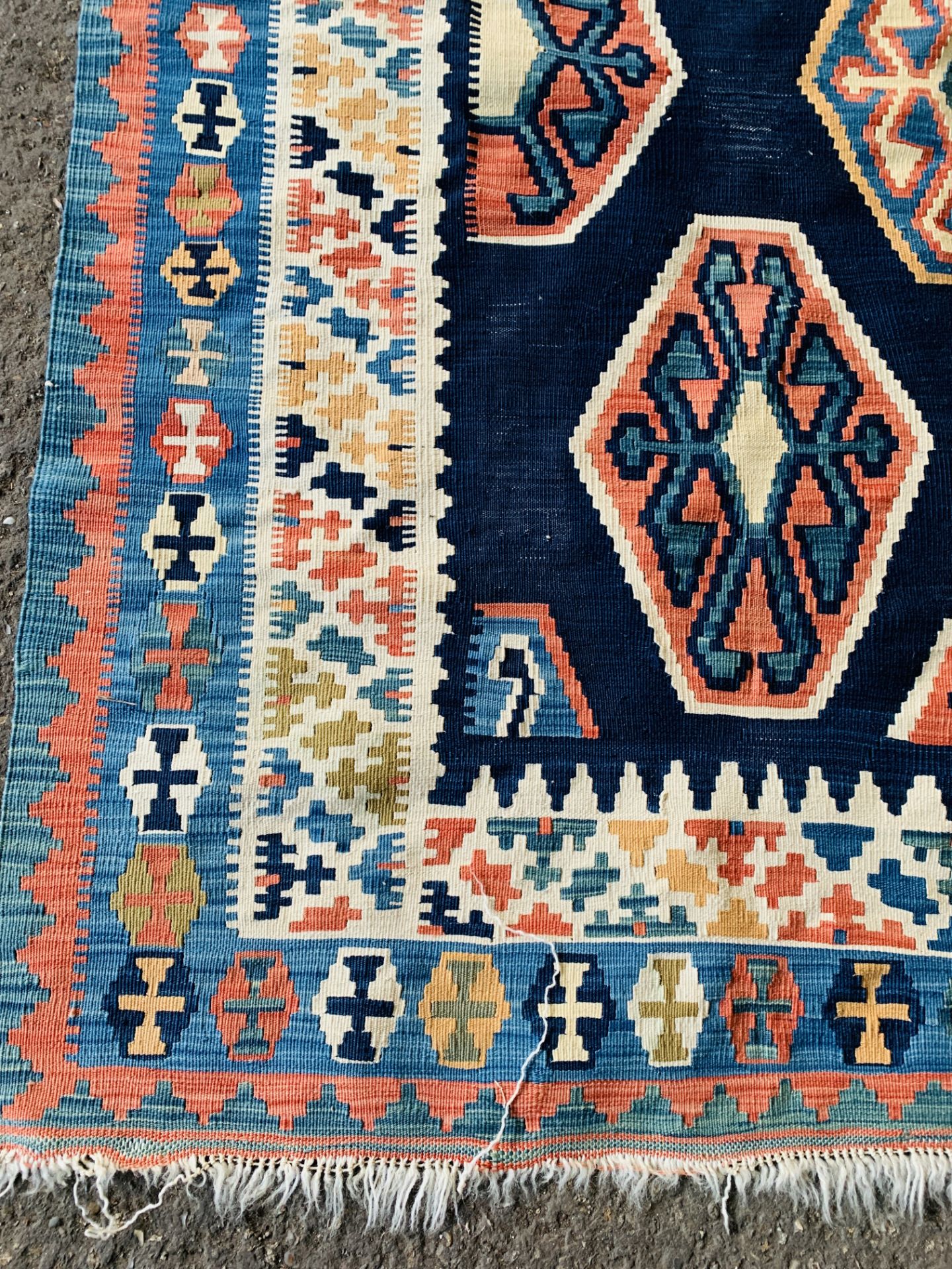 Blue ground geometric pattern rug, - Image 2 of 3