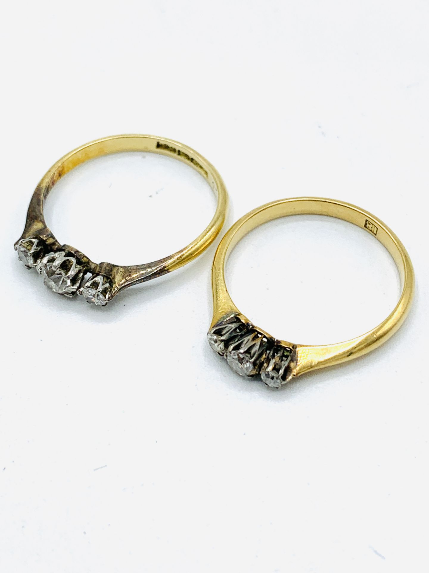 Two 18ct gold and 3 diamond rings - Image 4 of 4
