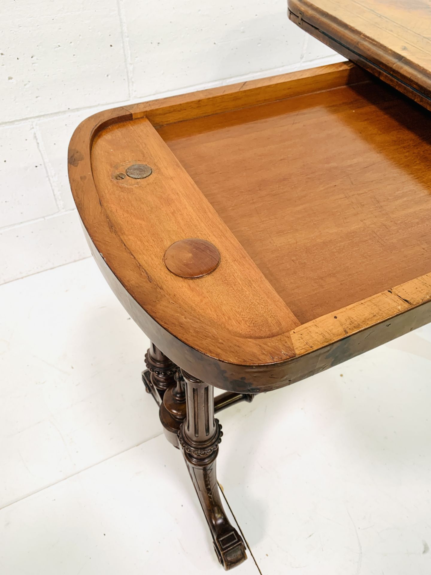 Inlaid walnut and mahogany card table - Image 5 of 6