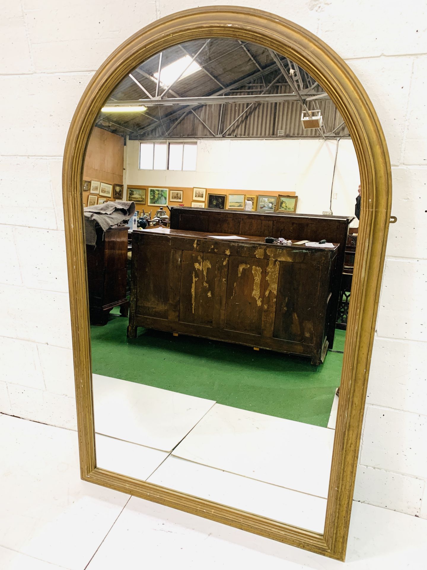 Gilt framed arch top wall mirror - Image 3 of 3