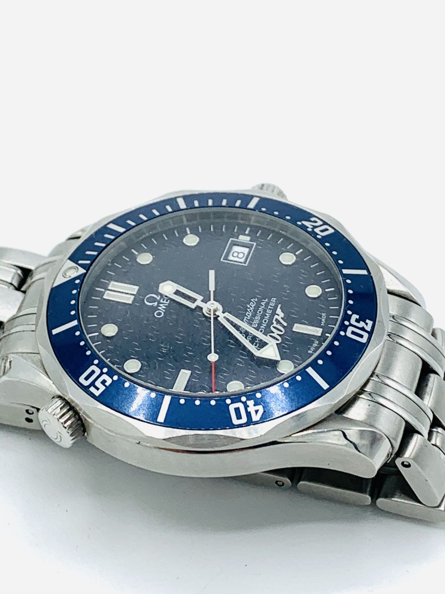 Omega Seamaster Professional Chronometer "40 years of James Bond" Limited Series - Image 8 of 10