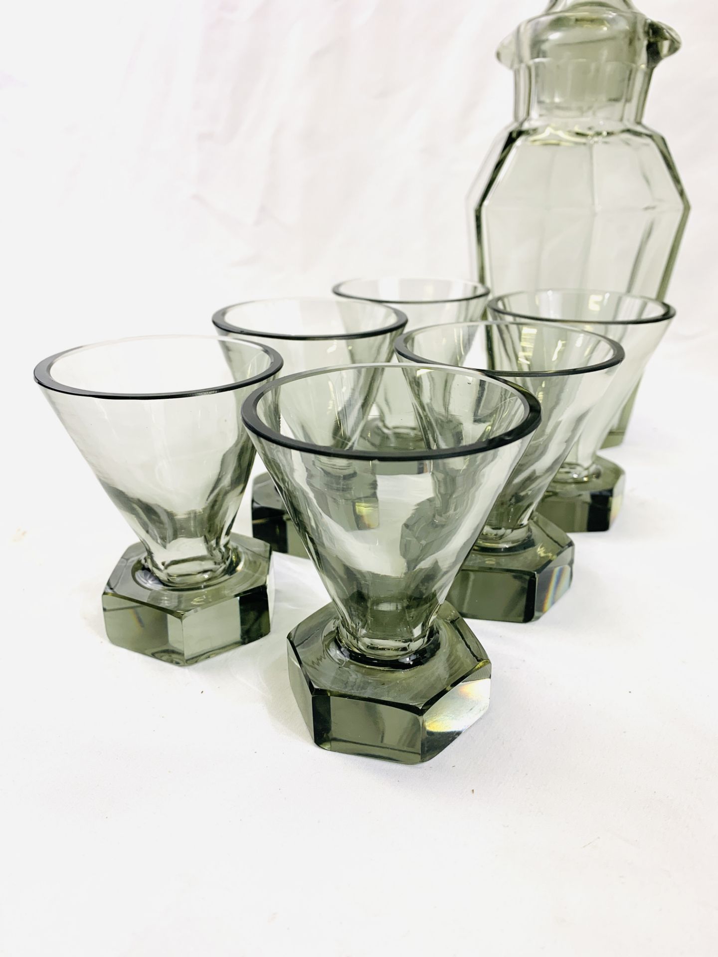 Art Deco smoked glass cocktail set - Image 5 of 6