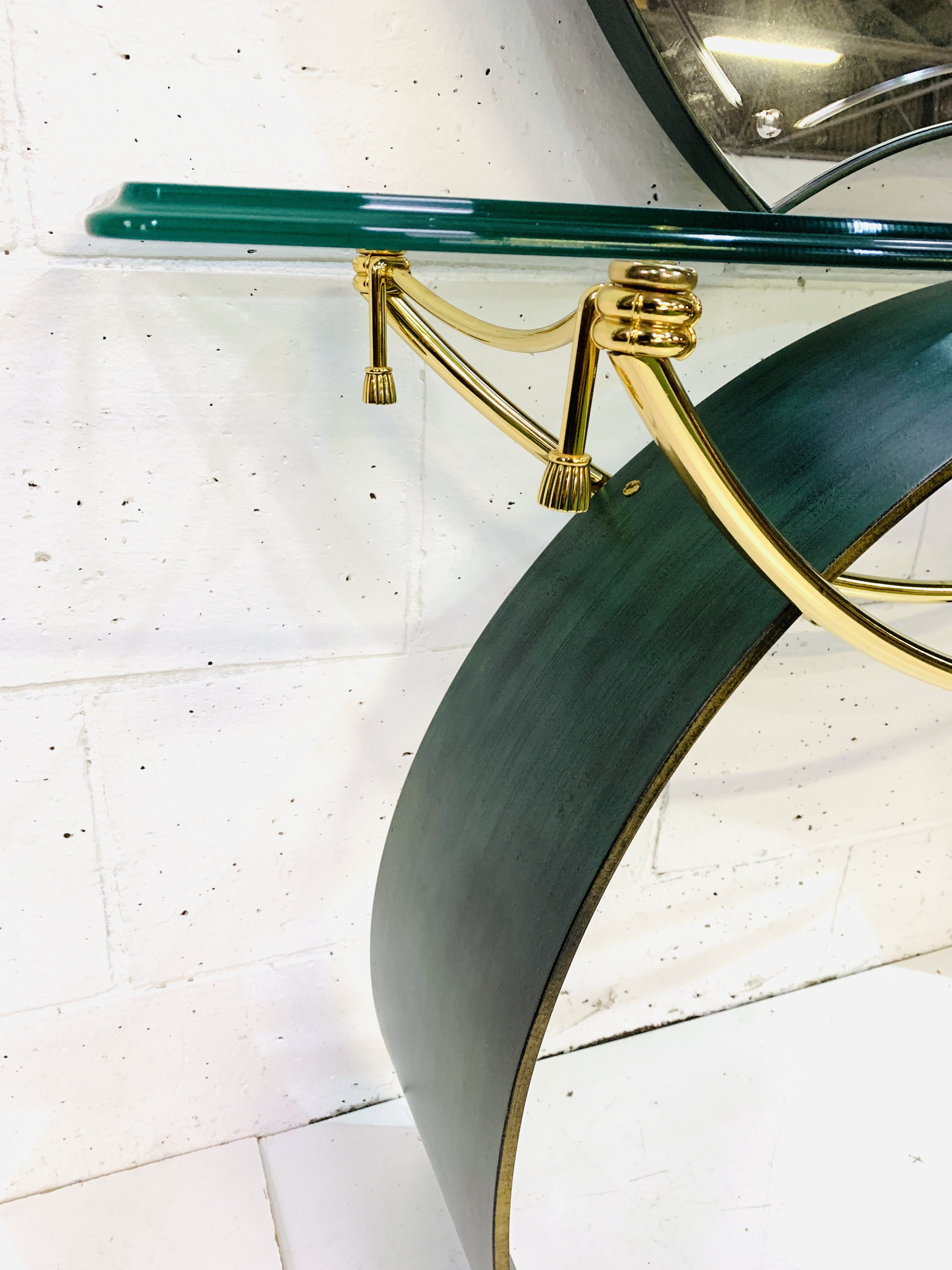Contemporary bow fronted metal, gilt and glass console table - Image 4 of 5