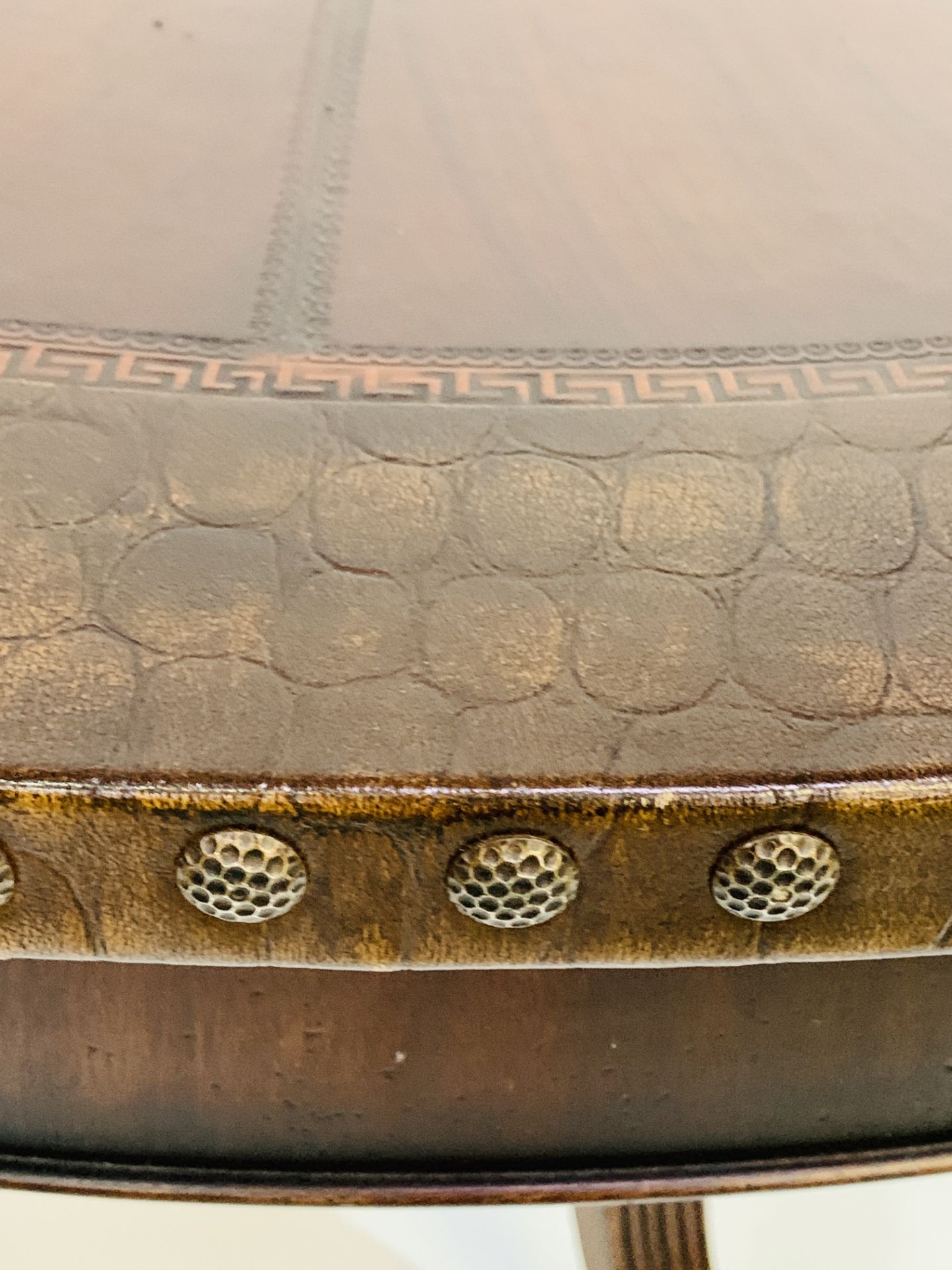 Circular table with tooled leather top - Image 3 of 5