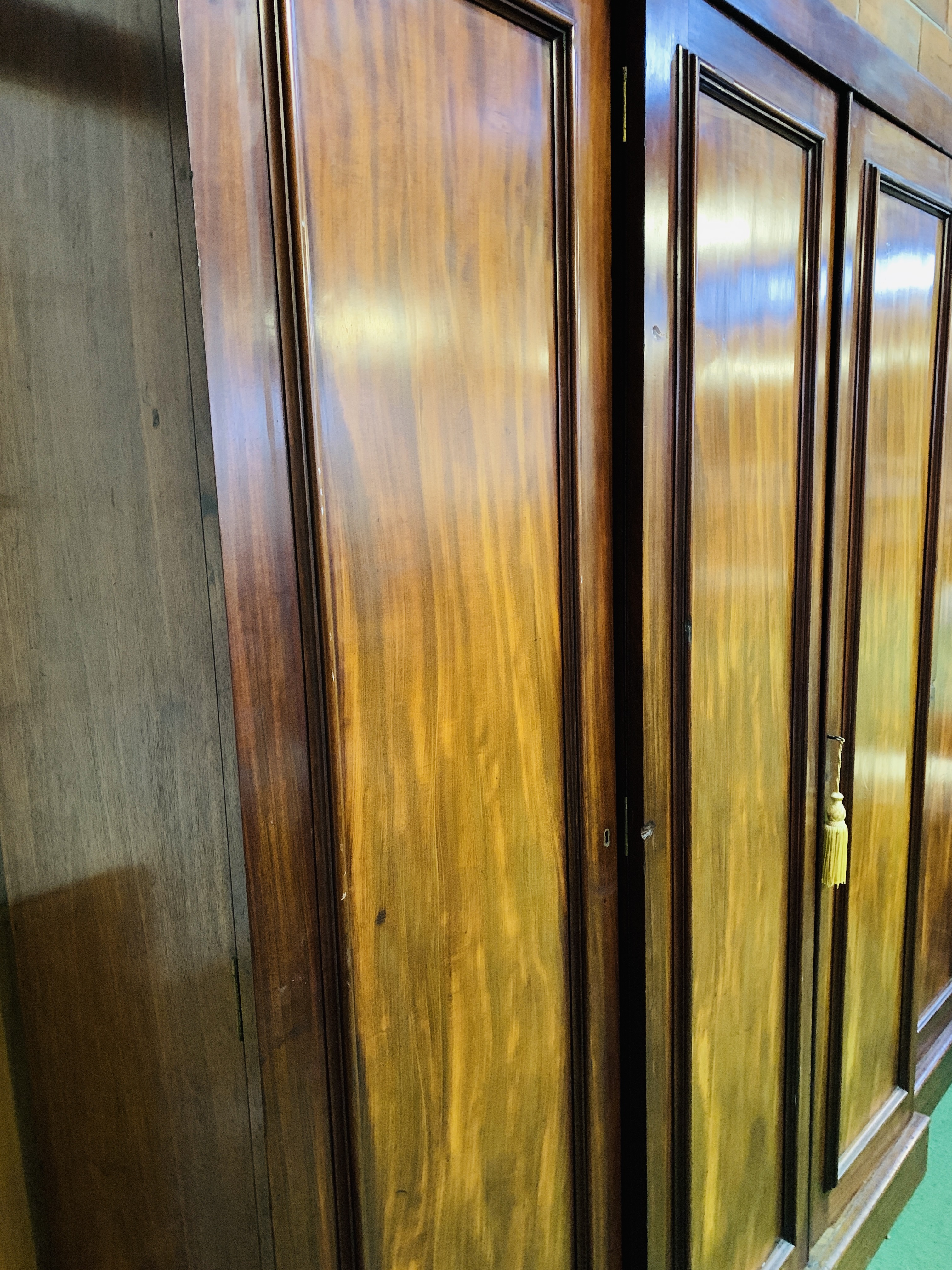 Victorian mahogany breakfront quadruple wardrobe - Image 2 of 5