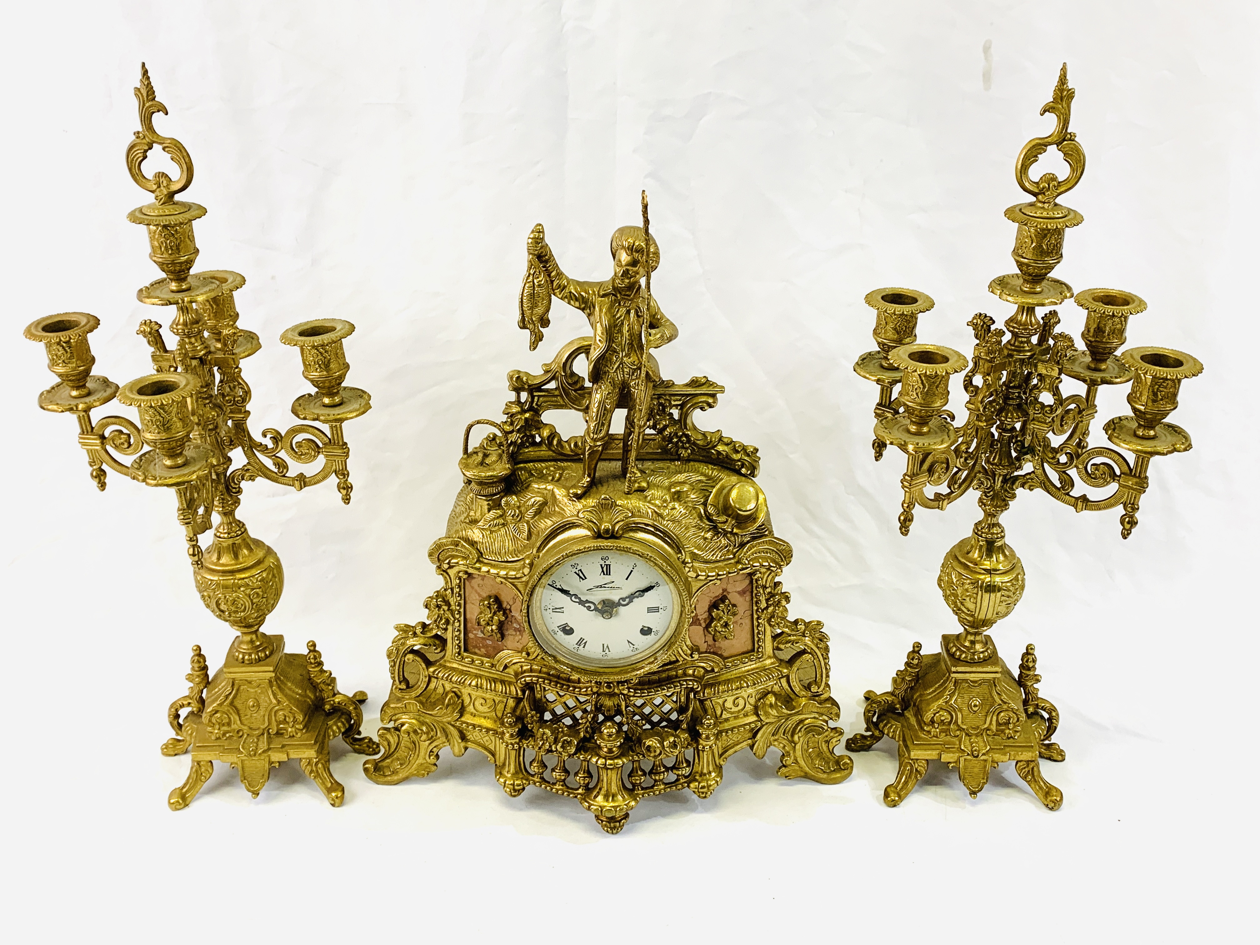 A brass mantel clock and candelabra garniture set - Image 8 of 8
