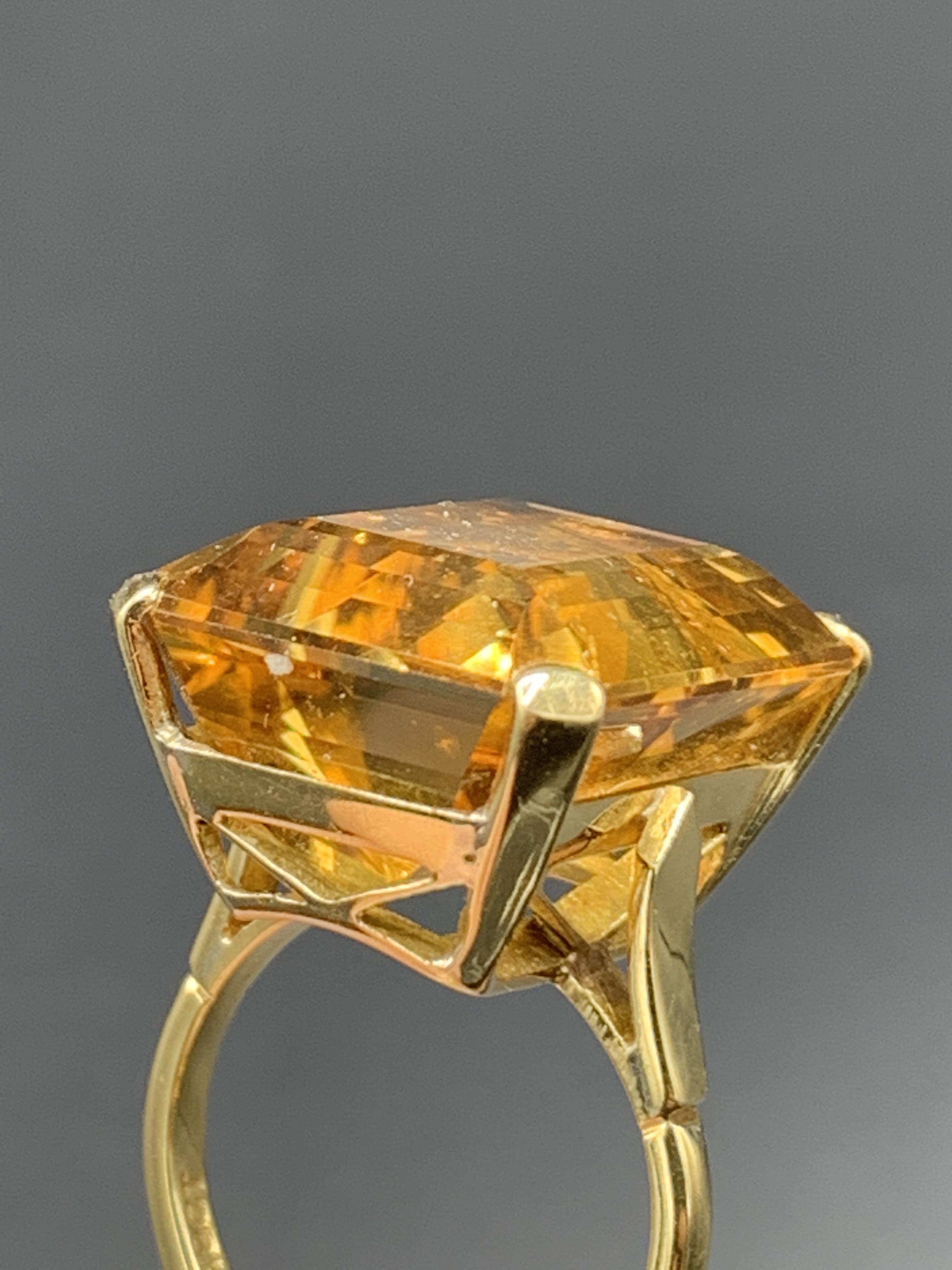 18ct gold ring set with an emerald cut brandy citrine - Image 4 of 4