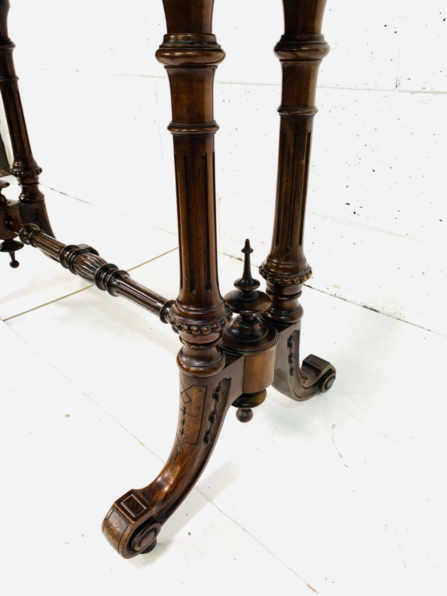 Inlaid walnut and mahogany card table - Image 3 of 6