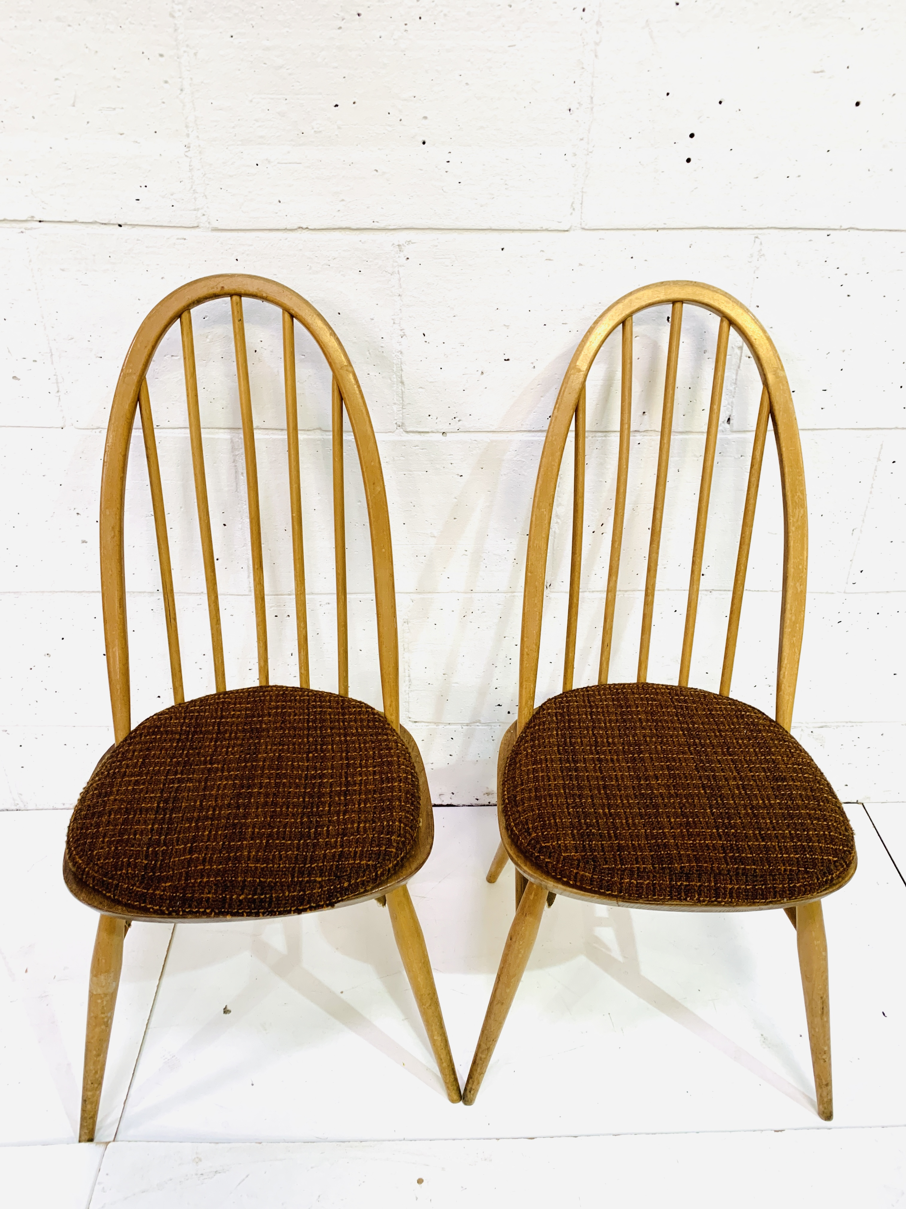 Pair of Ercol rail back chairs - Image 2 of 6
