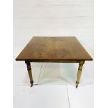 Mahogany extendable dining table
