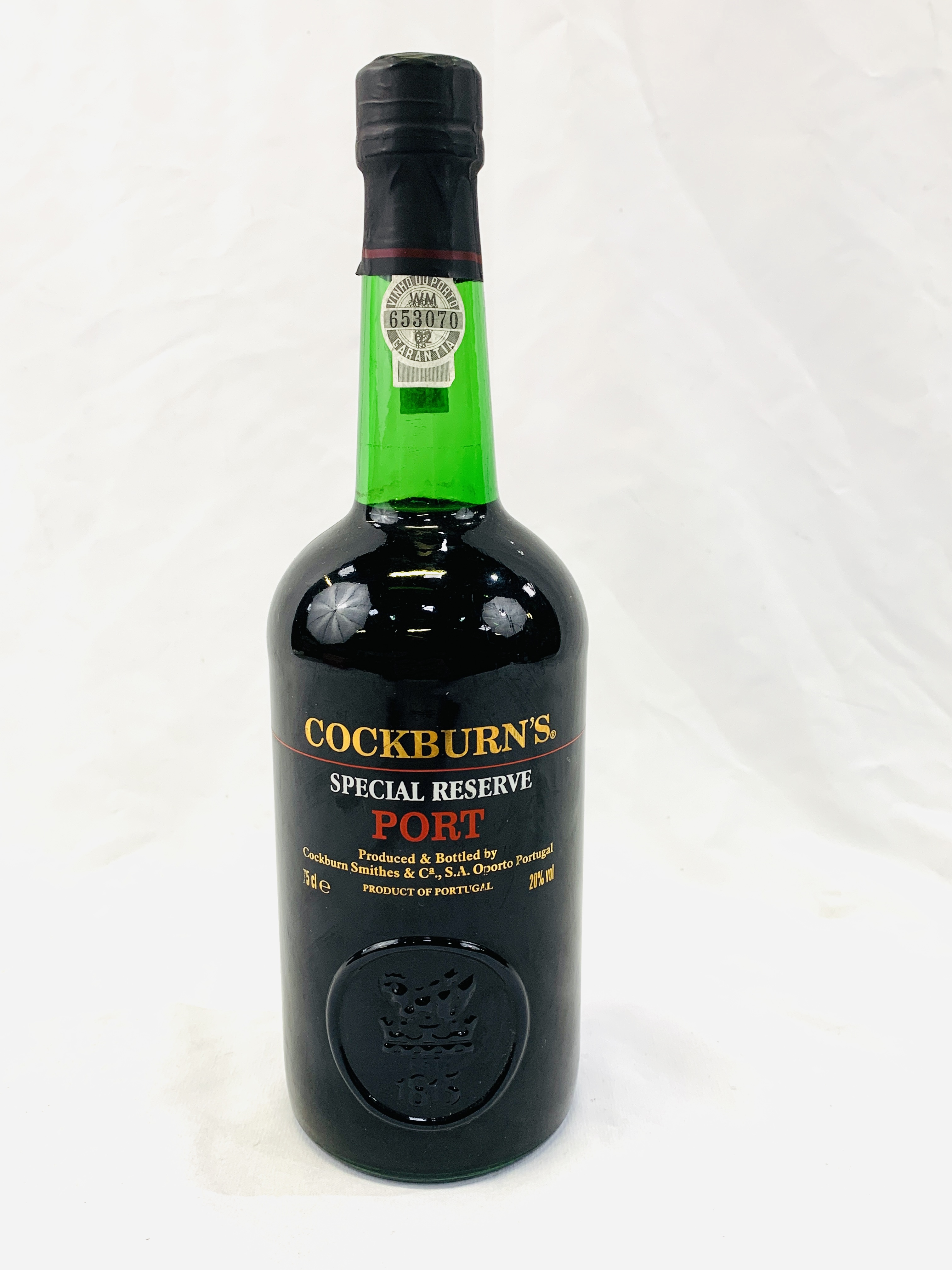 A bottle of Cockburns special reserve port