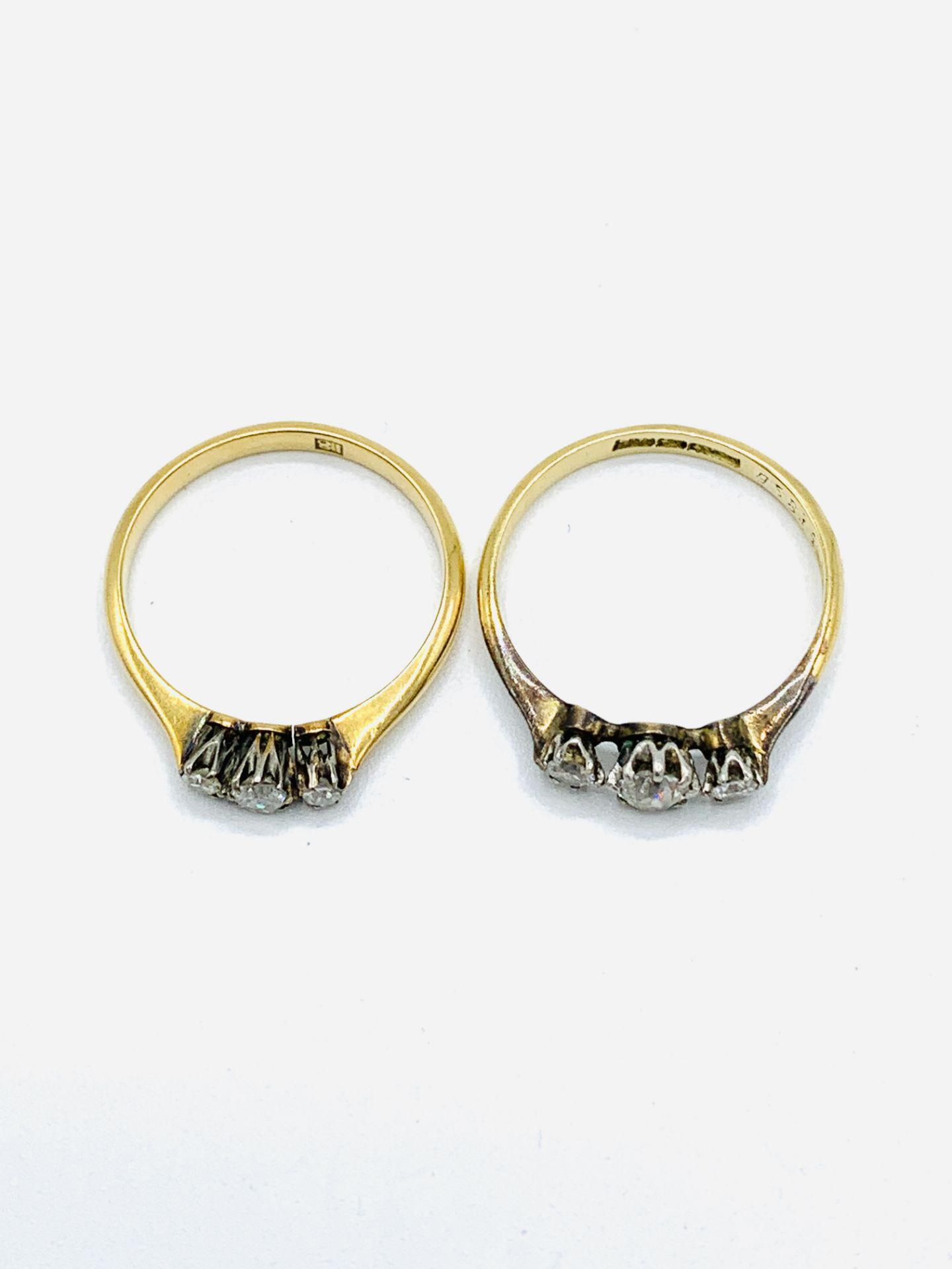 Two 18ct gold and 3 diamond rings - Image 2 of 4