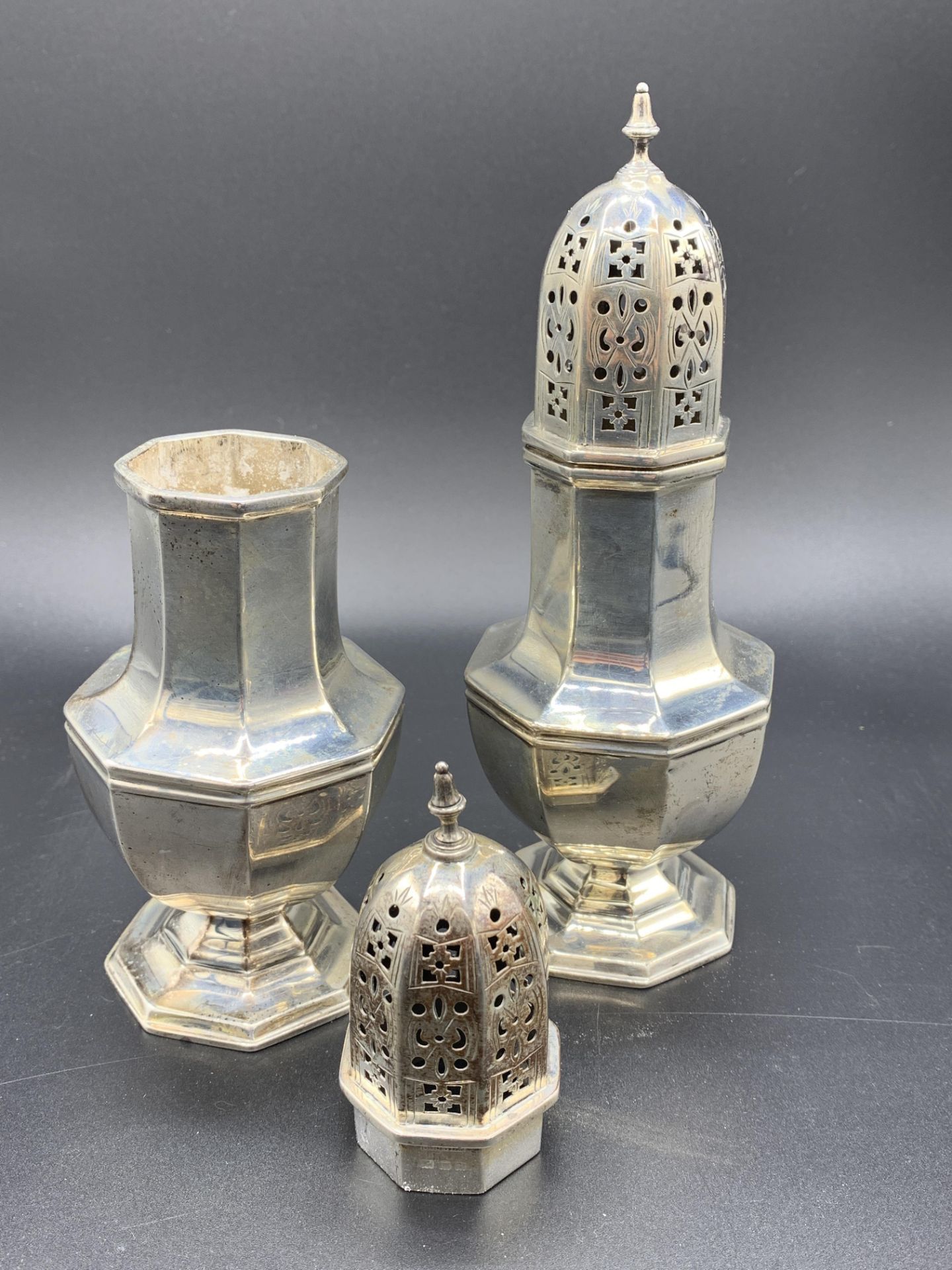 A pair of hallmarked silver sugar casters - Image 3 of 3