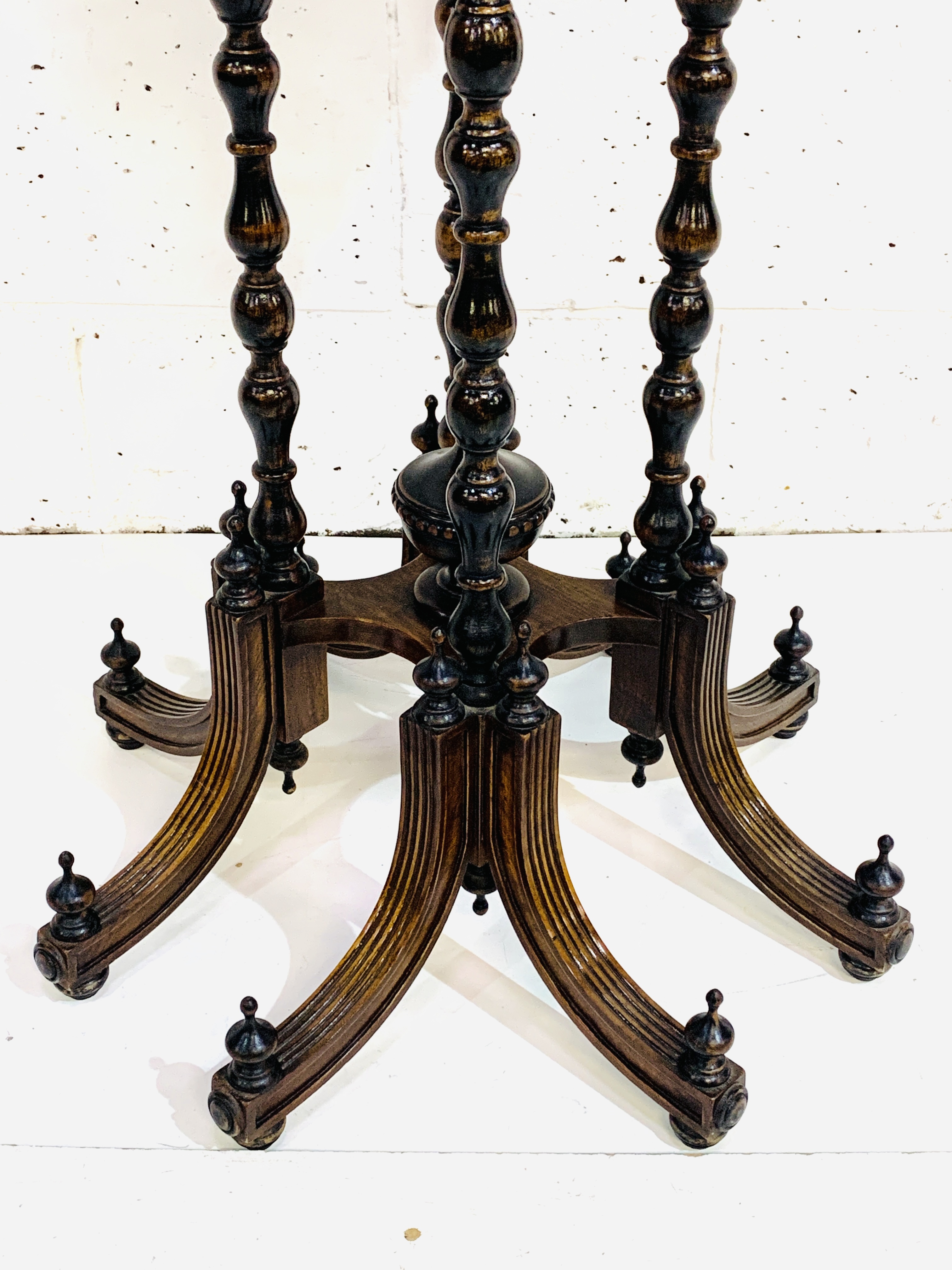 Ornately carved marble topped display table - Image 4 of 6