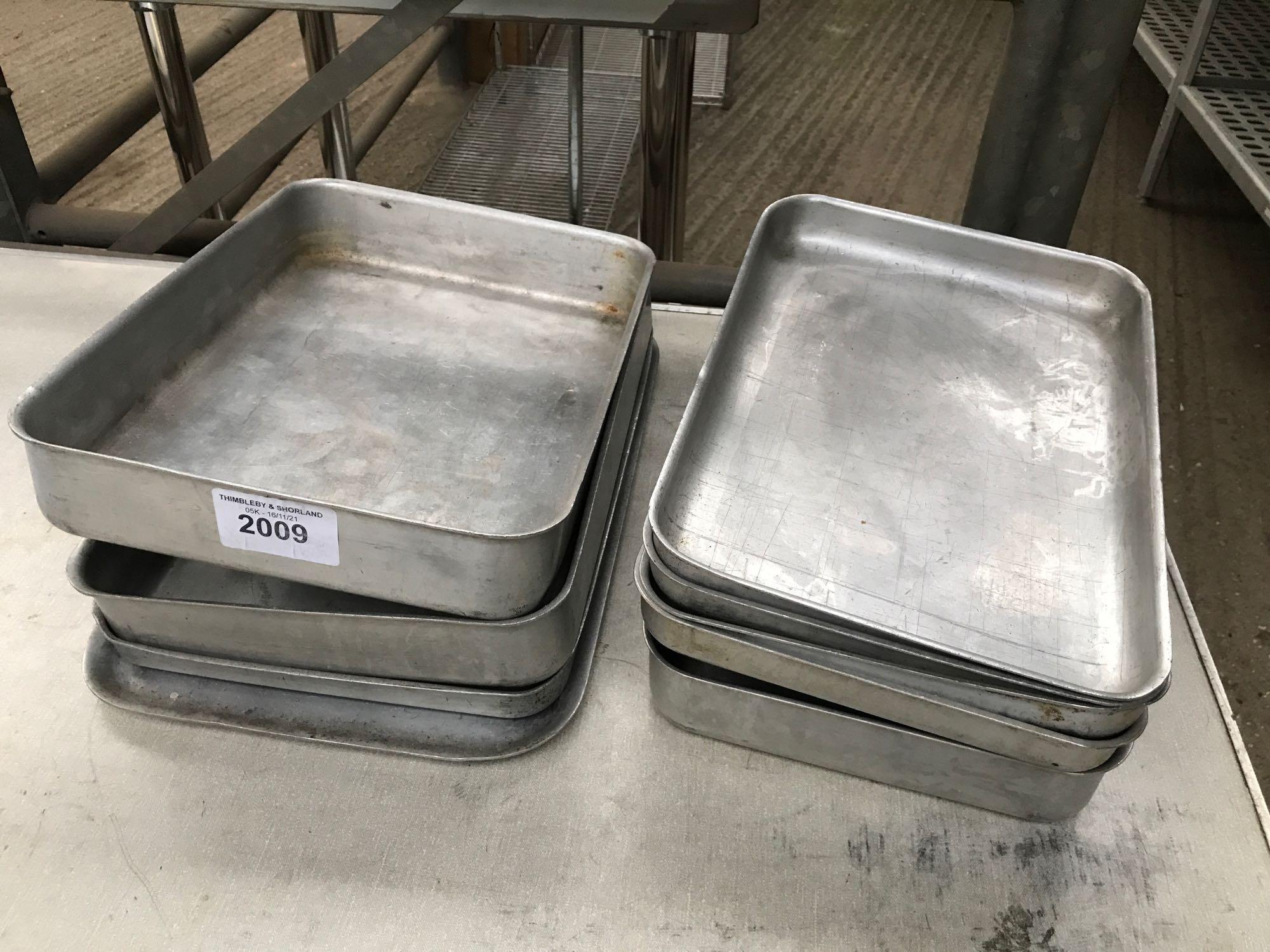 Aluminium baking trays x 9