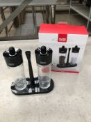 Kuhn Rikon salt and pepper mill set