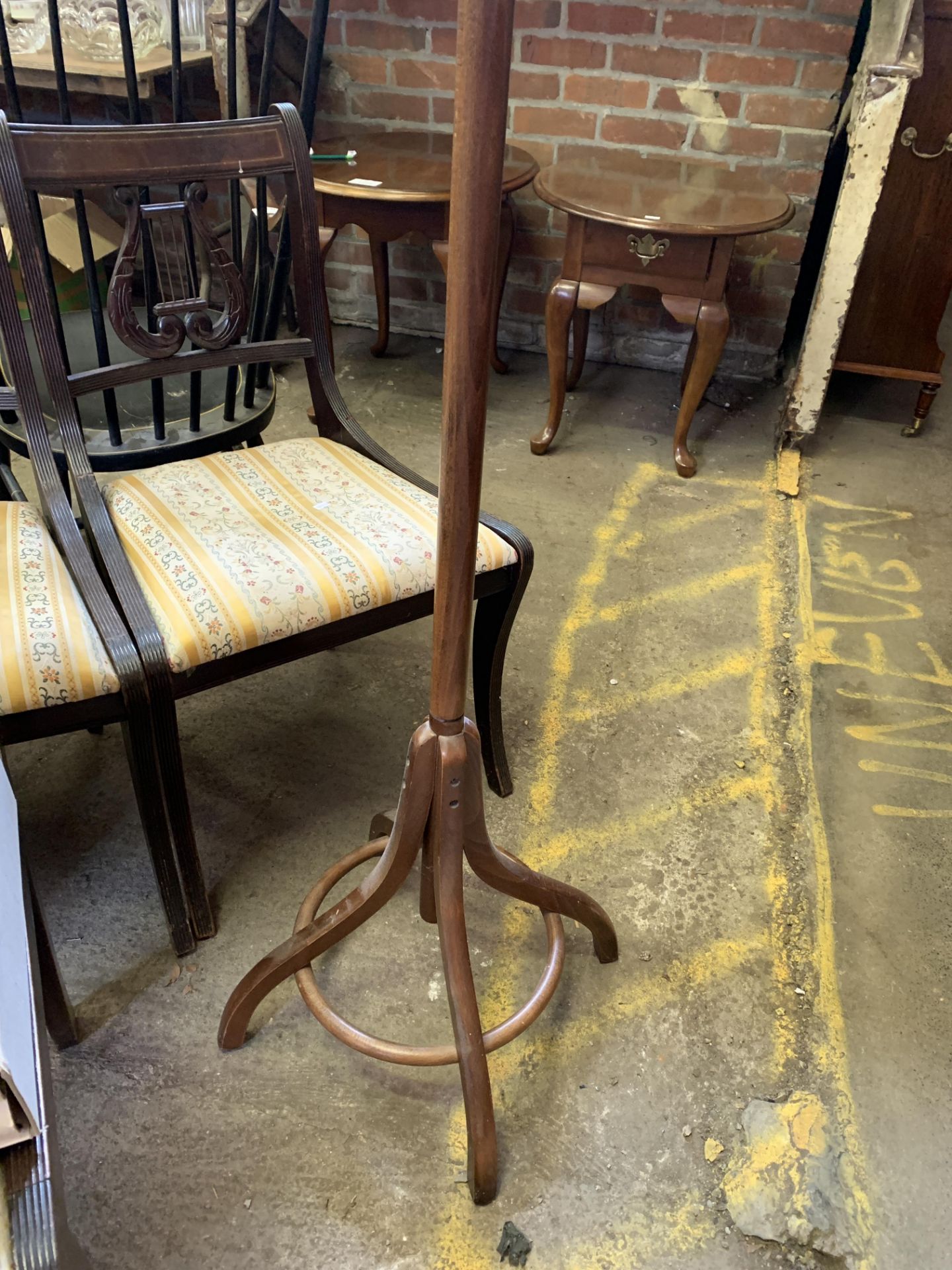 Bentwood hat and coat stand - Image 5 of 5