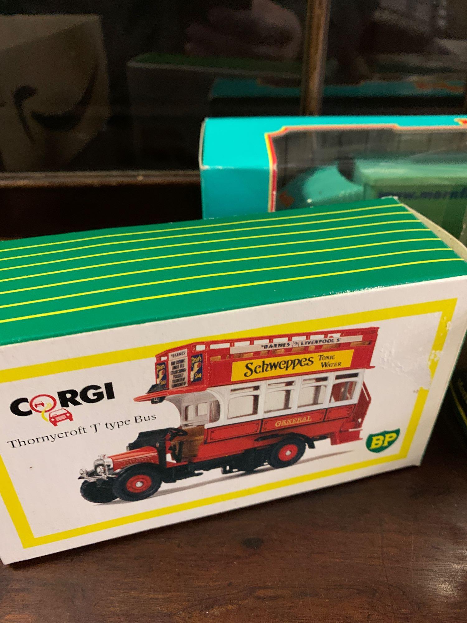 Five boxed collectable Corgi vans and lorries - Image 3 of 4
