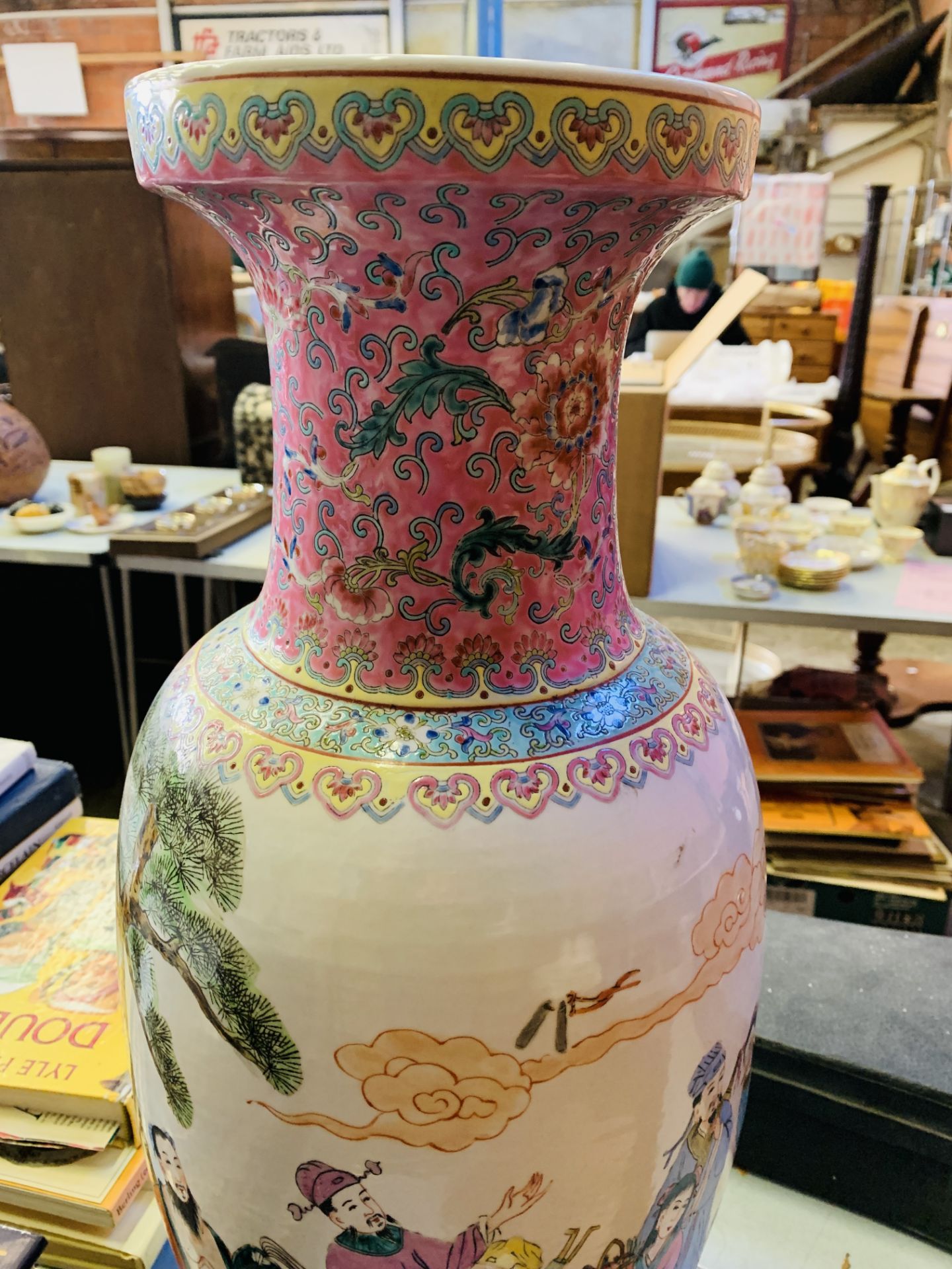 Oriental famille rose vase - Image 3 of 5